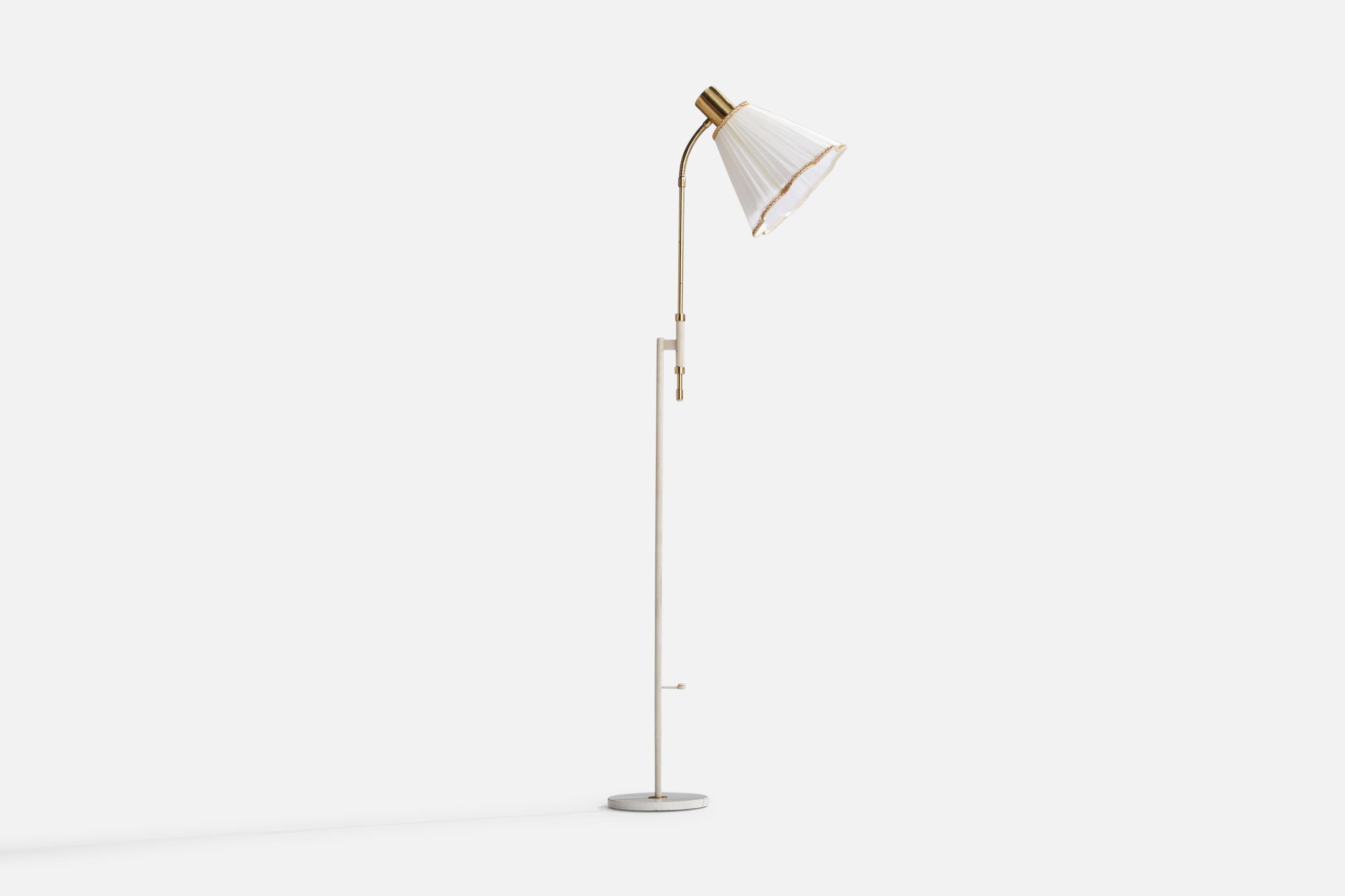 A brass, light-grey-lacquered metal and white fabric floor lamp designed and produced by Möllers Armatur Elektriska, Sweden, 1950s.

Please note cord feeds from bottom of stem connected to socket.
Overall Dimensions (inches): 56” H x 10”  W x 17”