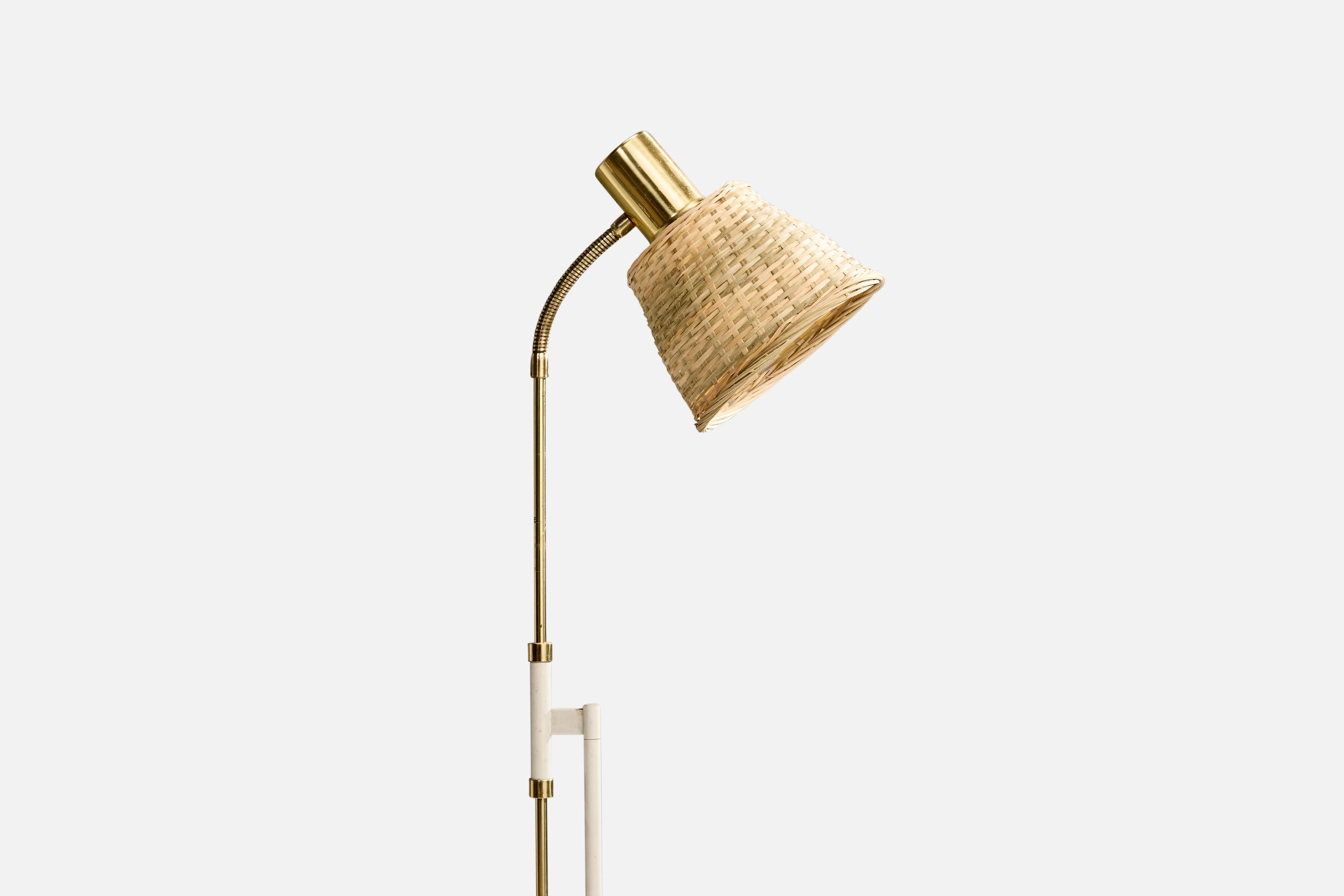 Mid-Century Modern Möllers Armatur Elektriska, lampadaire, laiton, métal, rotin, Suède, années 1950 en vente