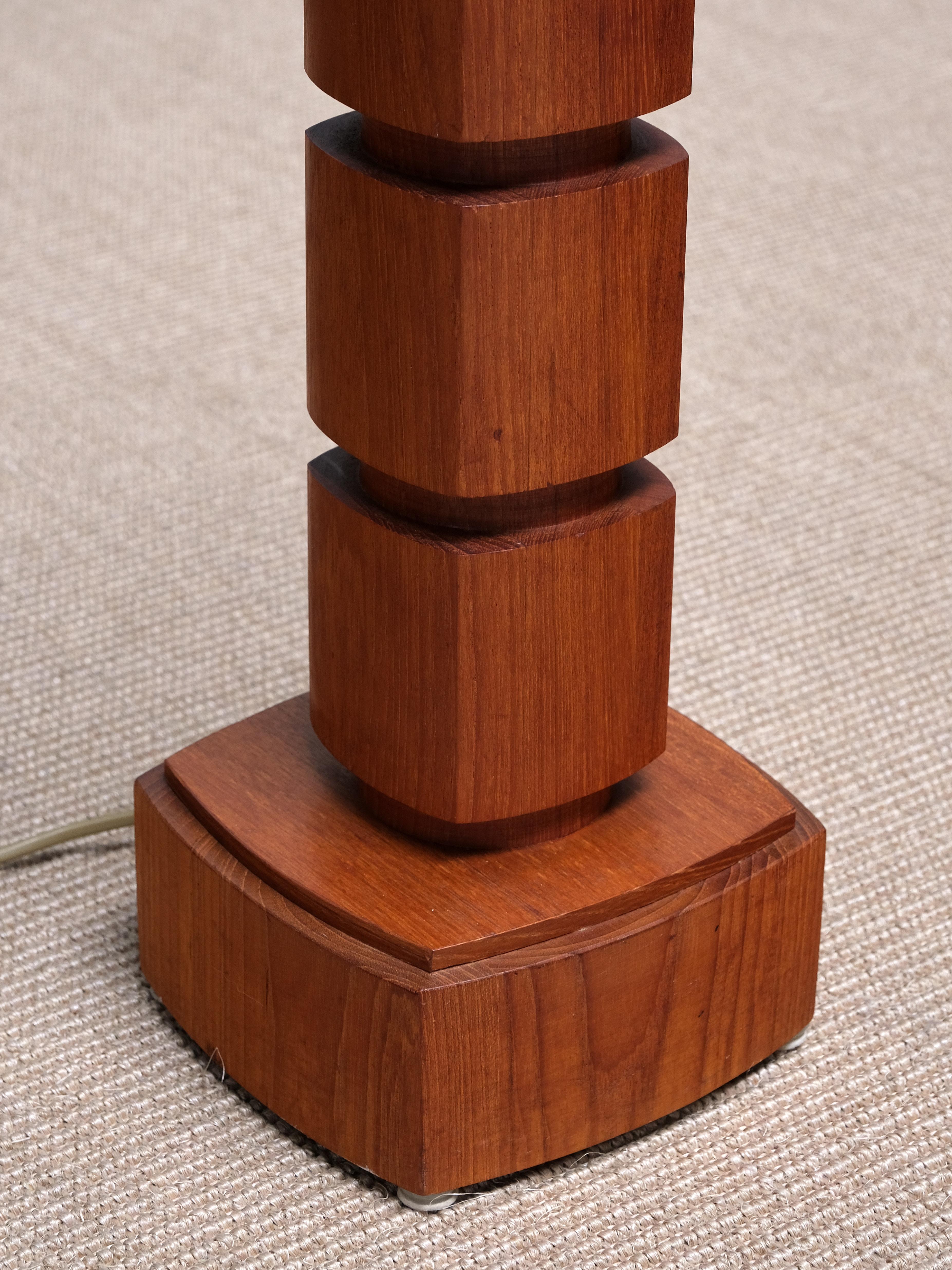 Lampadaire Eskilstuna Armaturer en Wood Wood, Suède, années 1960 en vente 1
