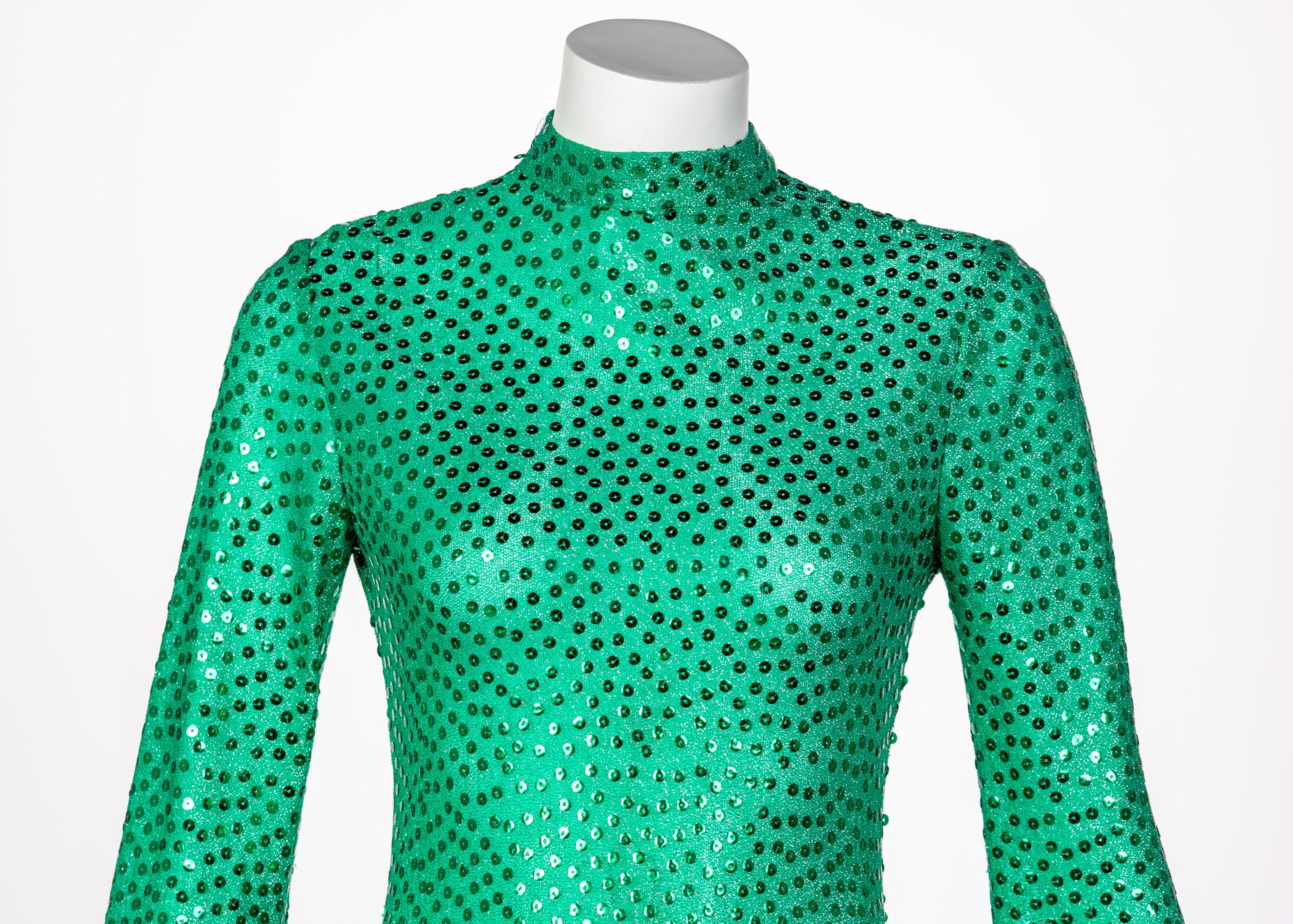 Mollie Parnis Emerald Green Mock Neck Sequin Dress, 1960s In Excellent Condition For Sale In Boca Raton, FL