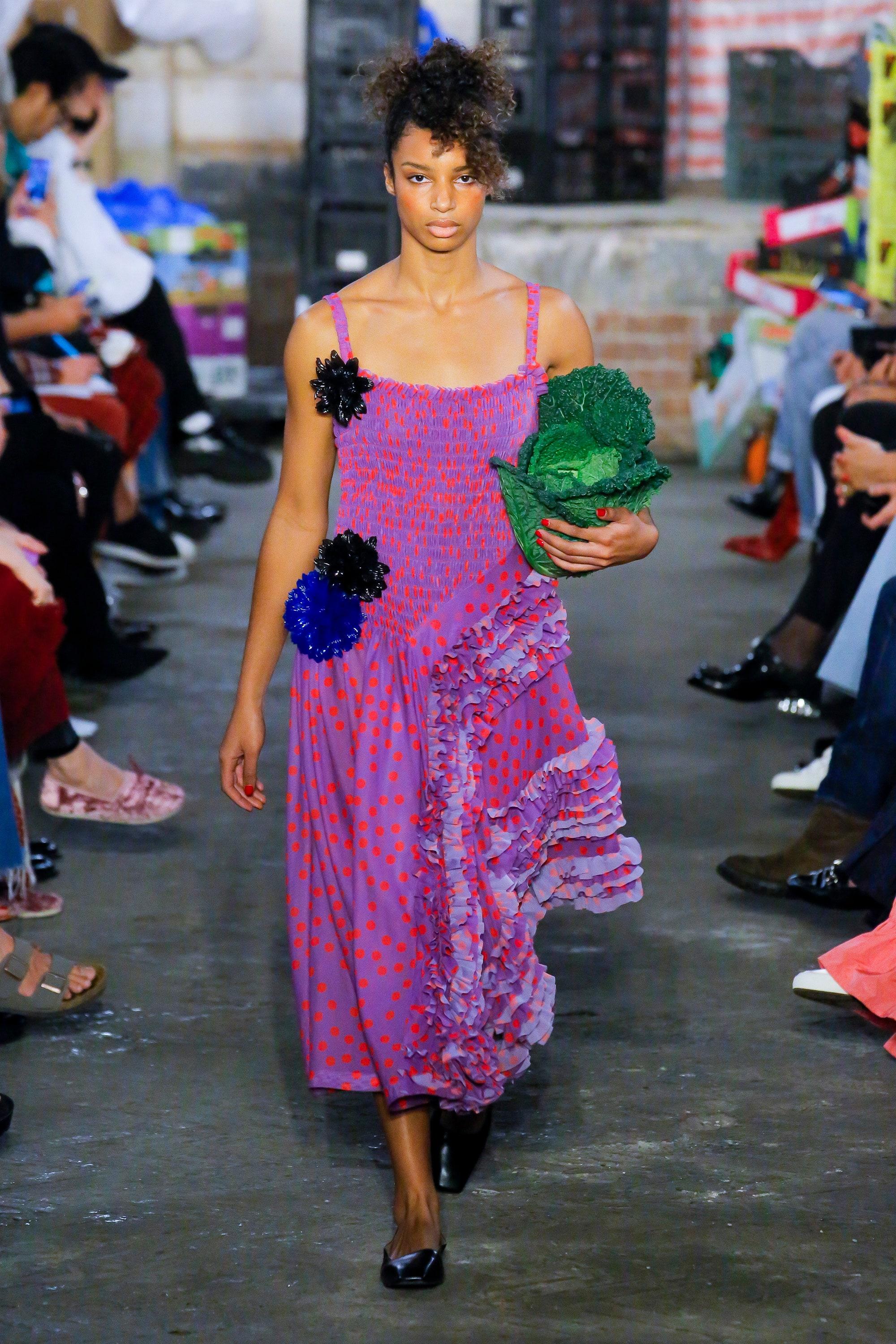 Molly Goddard Runway Lilac Polka Dot Ruffled Midi Dress

Purple polka dot flamenco-inspired dress, featuring a sleeveless design, a square neck, a fitted waist, a ruffled design and an invisible back zip fastening.
From the SS 2019 Runway