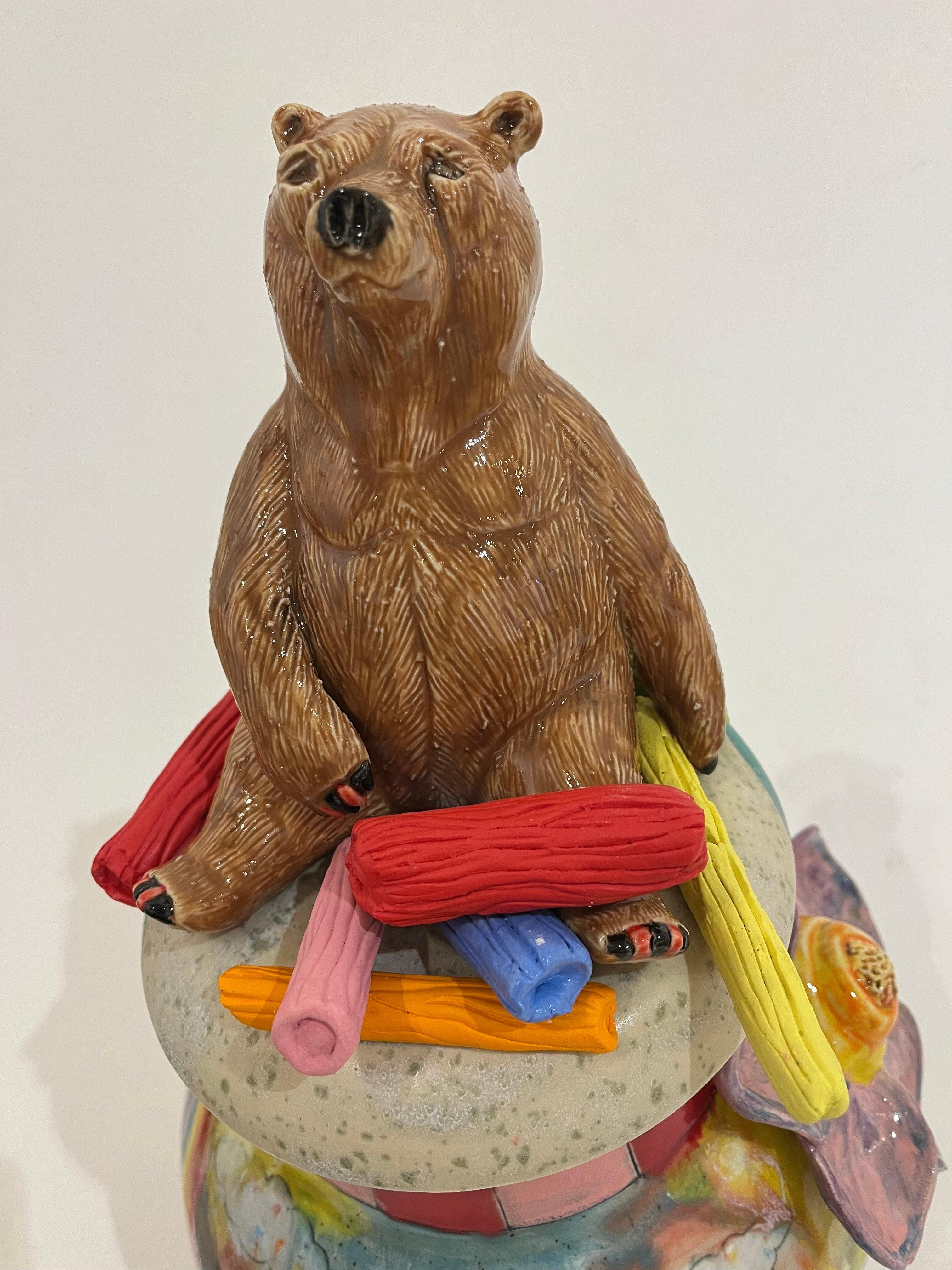 Jarra de oso - Still-Life Sculpture Beige de Molly Schulps