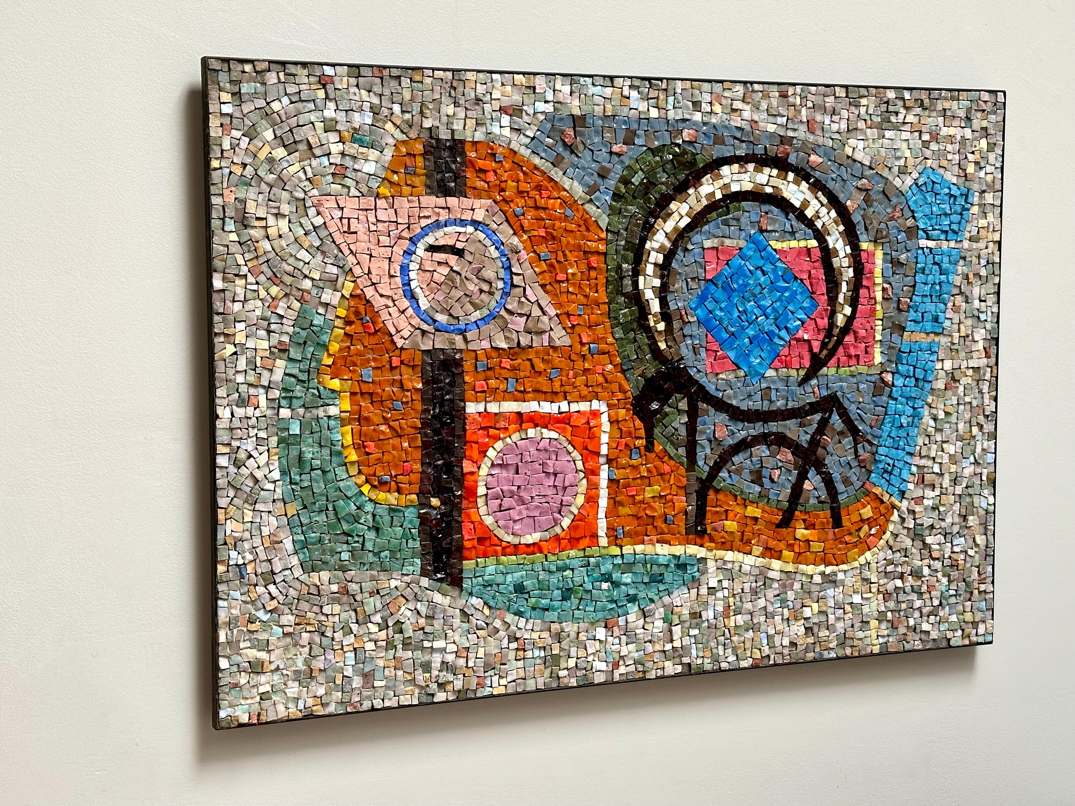 Mosaïque de verre fondu sur ciment avec son cadre en acier d'origine.
Signé sur la tranche et au verso.

Cette réalisation colorée est une esquisse pour un projet de décoration d'une école à Nanterre - banlieue parisienne -.

Maximilien Herzele