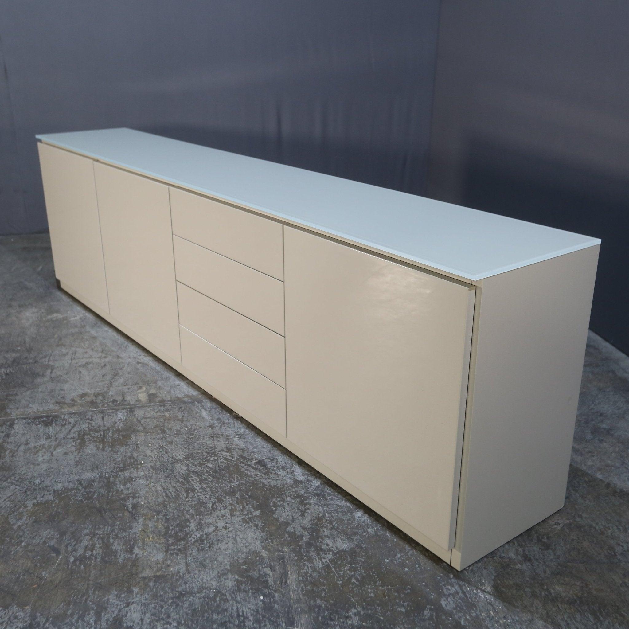 Molteni 505 Platin Sideboard mit Glasplatte (Italienisch)