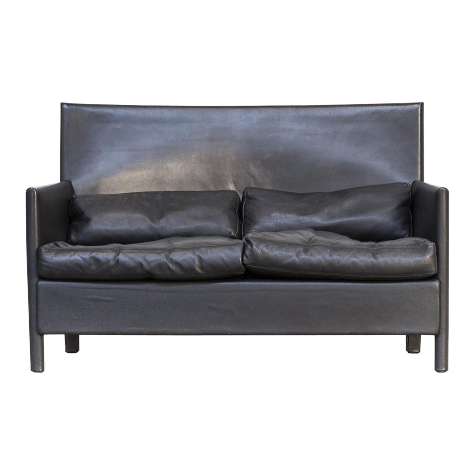 Molteni & C Black Leather Double Seat Sofa For Sale