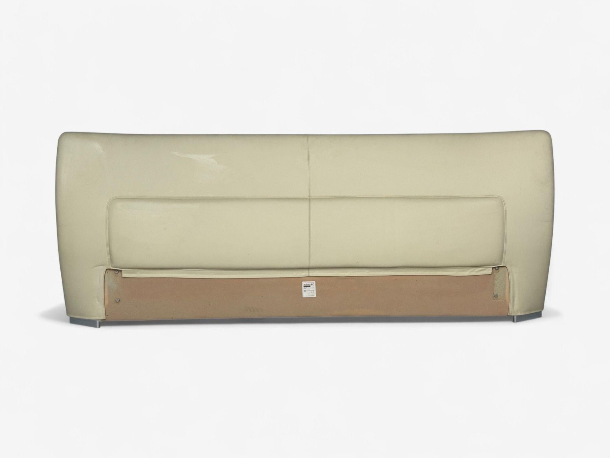 Cuir Molteni & C., cuir crème, chrome, cadre de lit king size, Italie, C.I.C. en vente