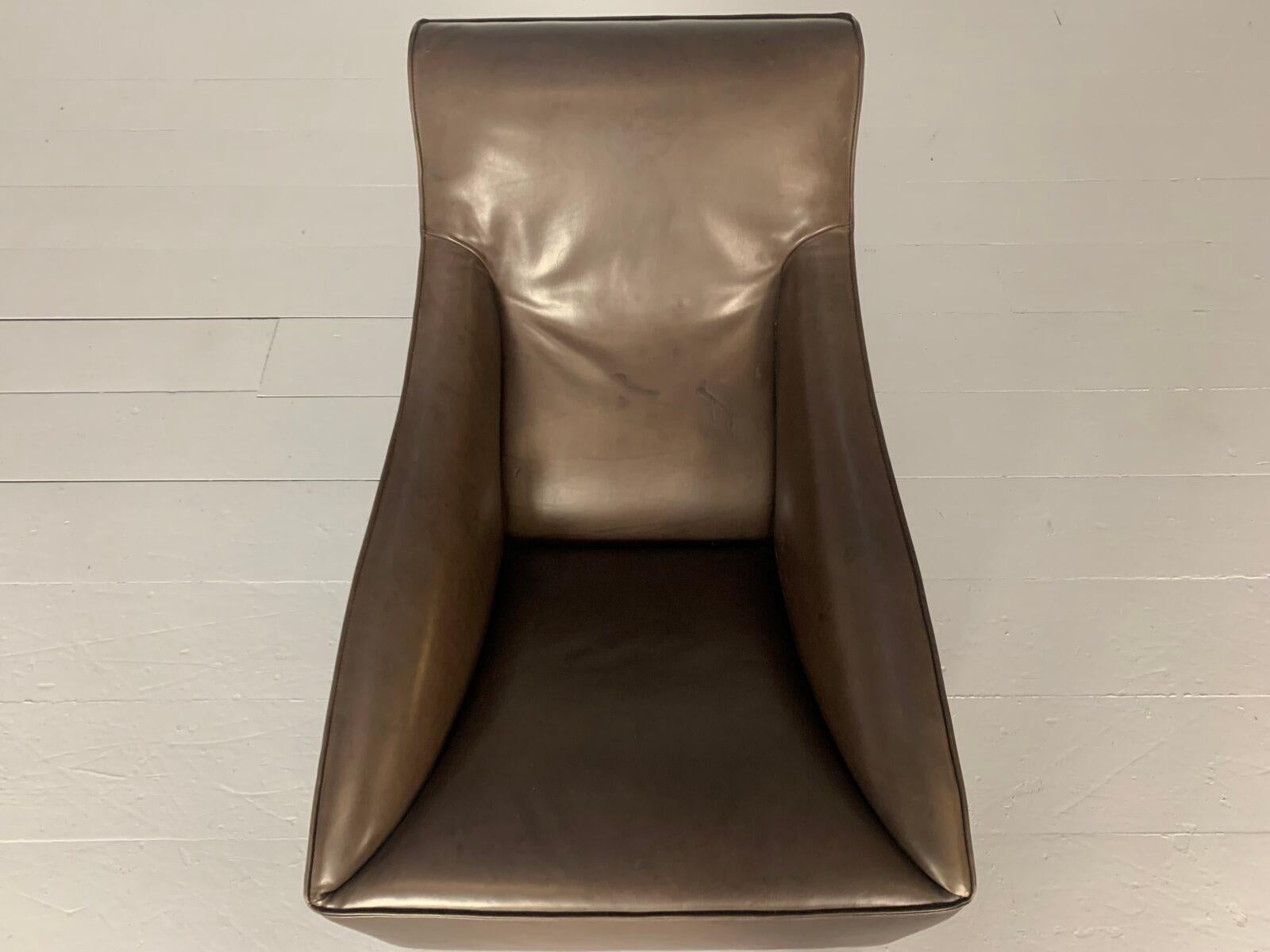 Molteni & C “Doda” Armchair - In Pale-Walnut Brown Leather For Sale 1