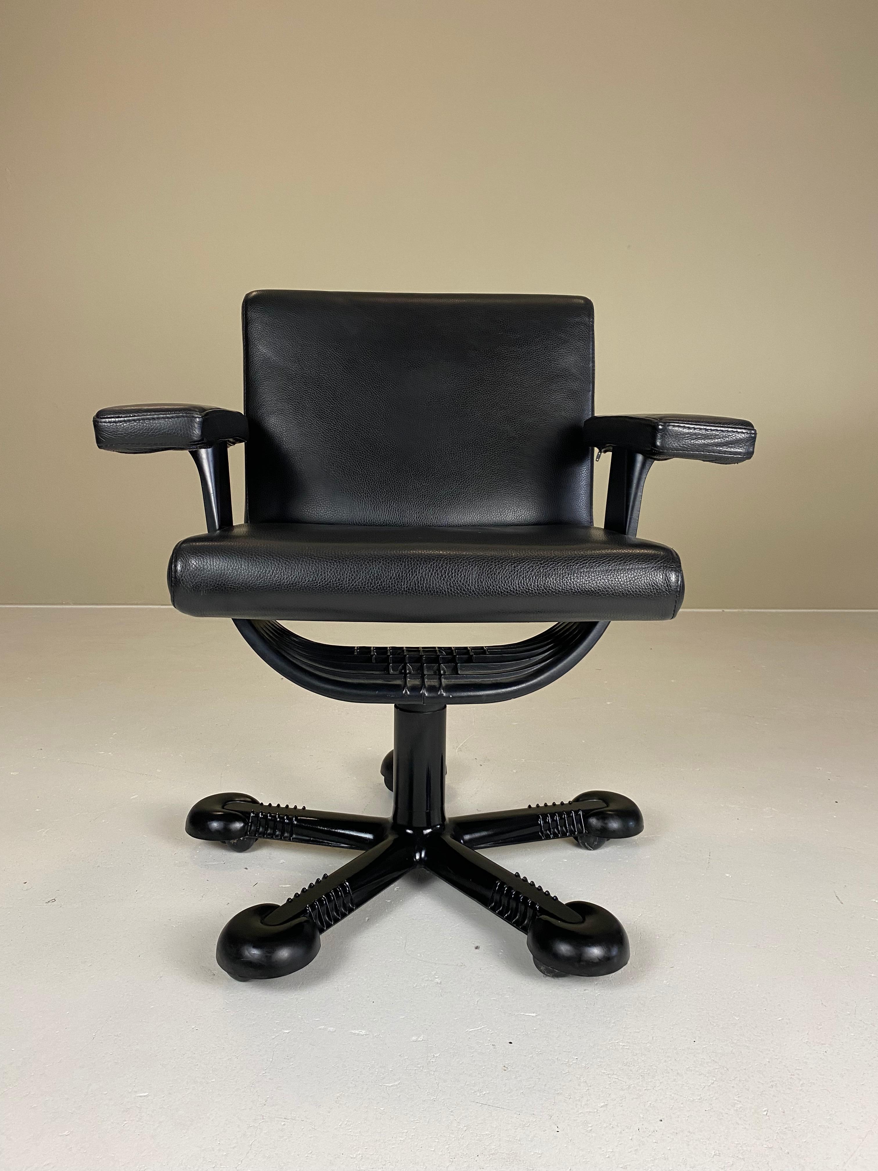 Designed by Afra and Tobia Scarpa for Molteni in 1975, the quirky mix chair was originally designed for executive offices and conference rooms. This extremely comfortable, sculptural leather desk chair features an intelligent system for connecting