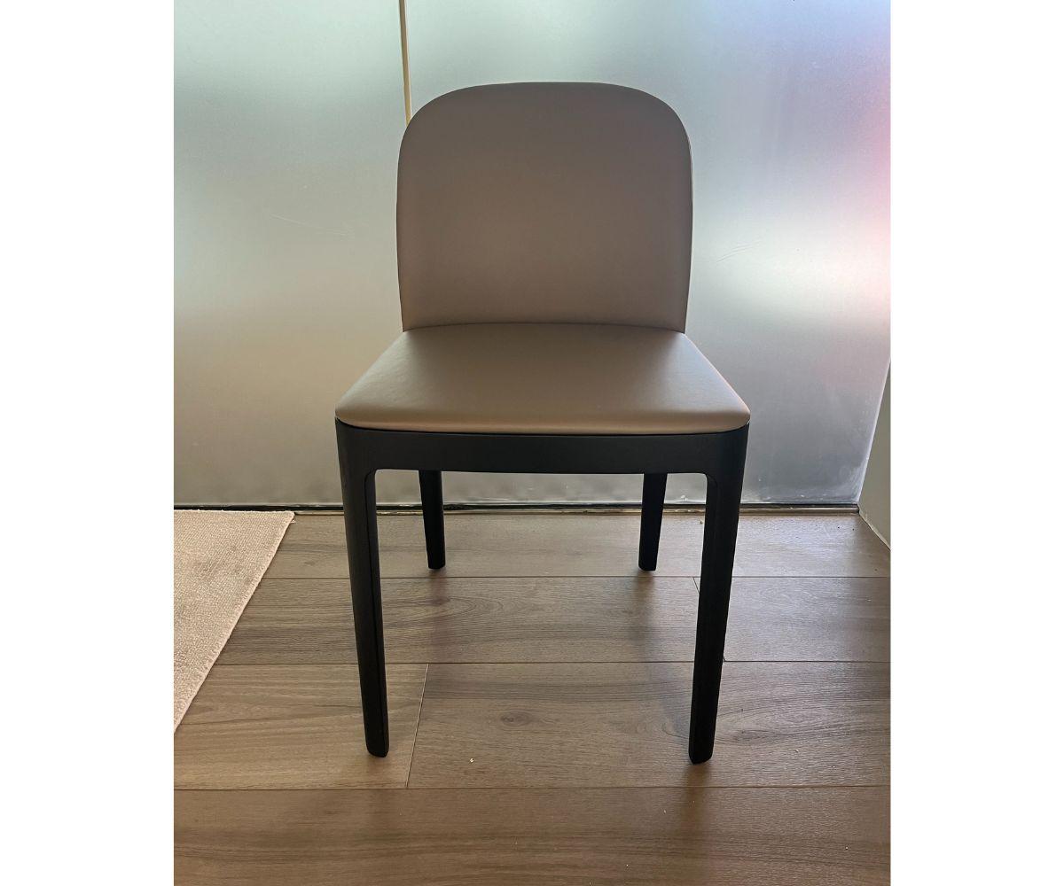 Molteni & C  Esszimmerstuhl aus Tee von Jasper Morrison (Moderne) im Angebot