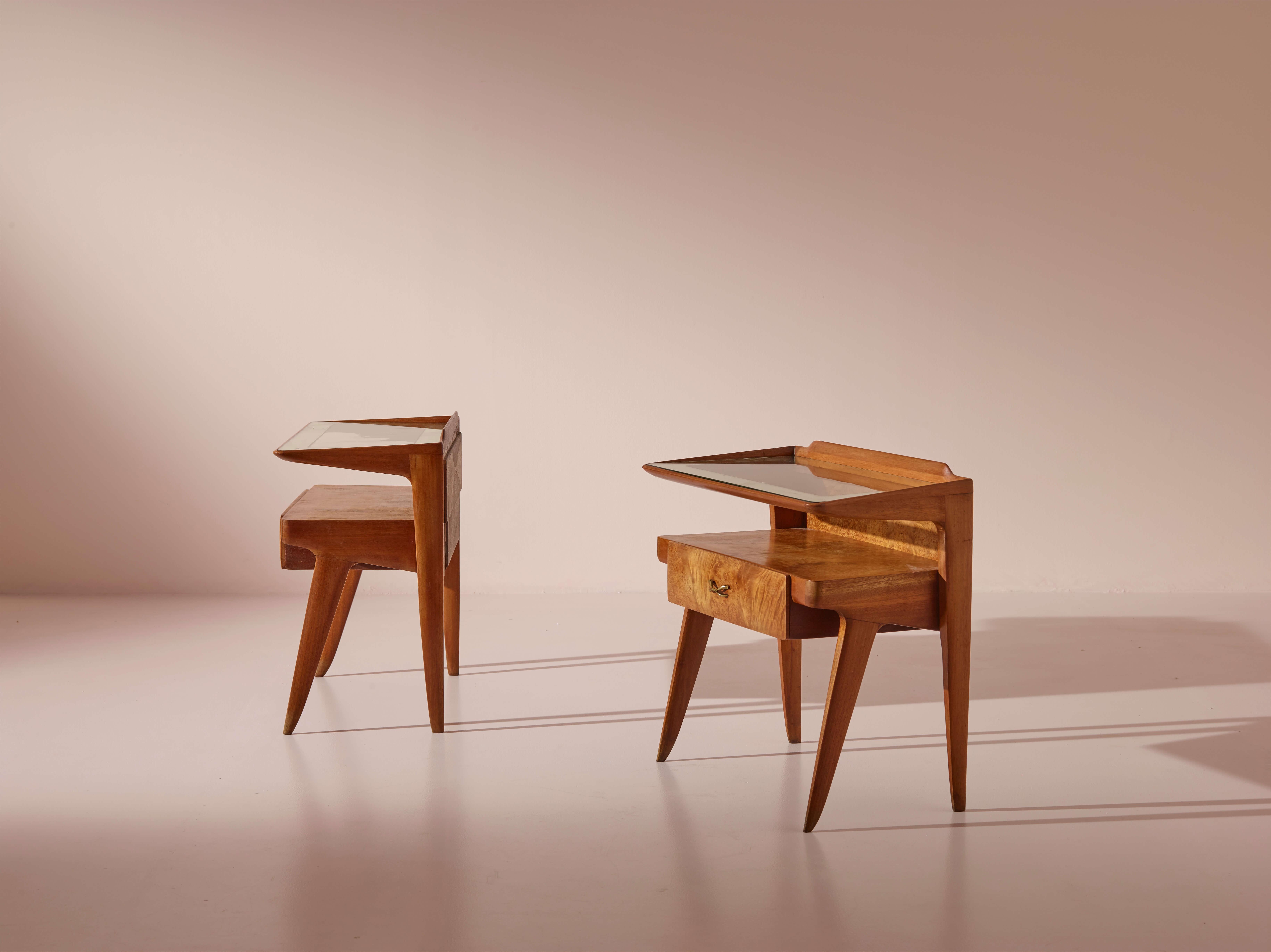 Molteni night stands in walnut and walnut burl, Italy, 1950s In Good Condition In Chiavari, Liguria