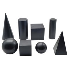 Molteni, lot de 8 ornements géométriques en bois laqué noir, Italie, années 1990