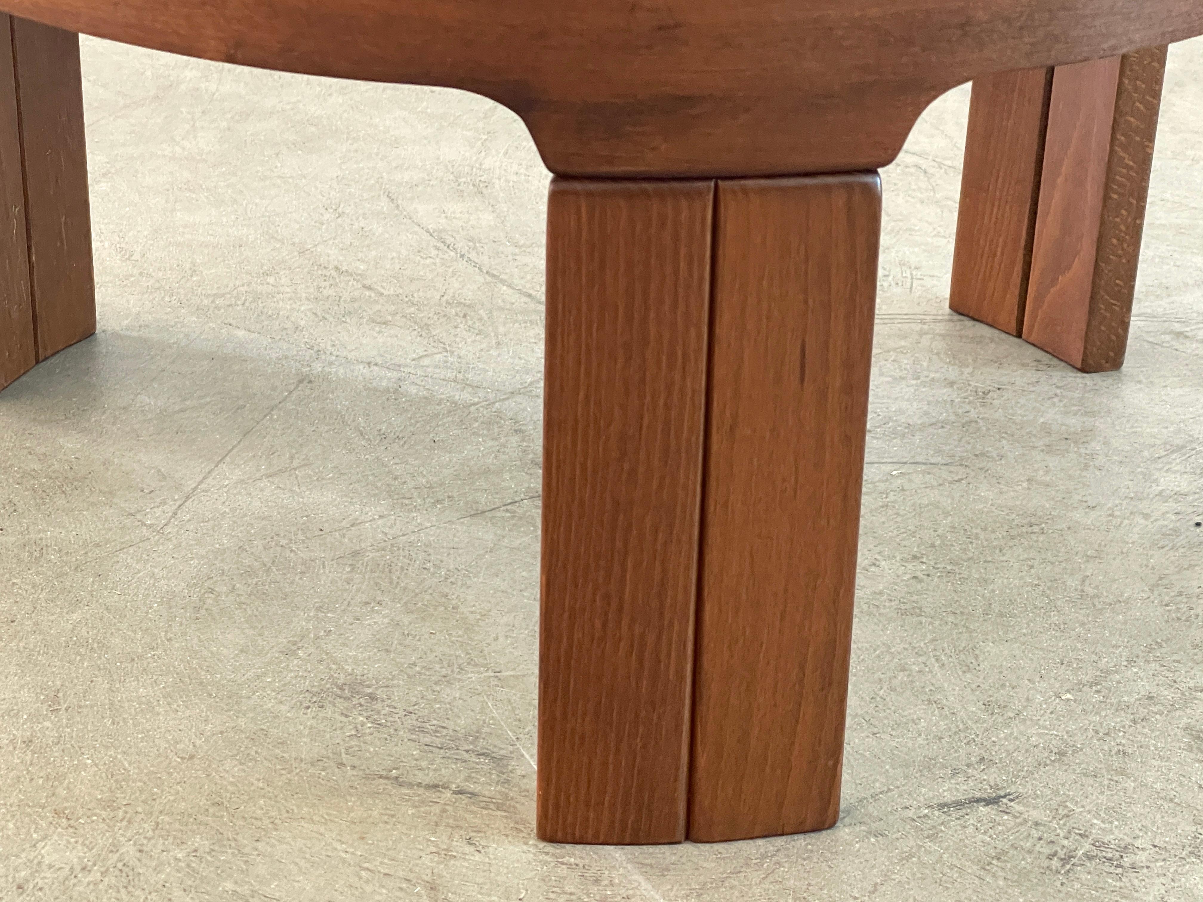 Molteni Side Table In Good Condition In Beverly Hills, CA