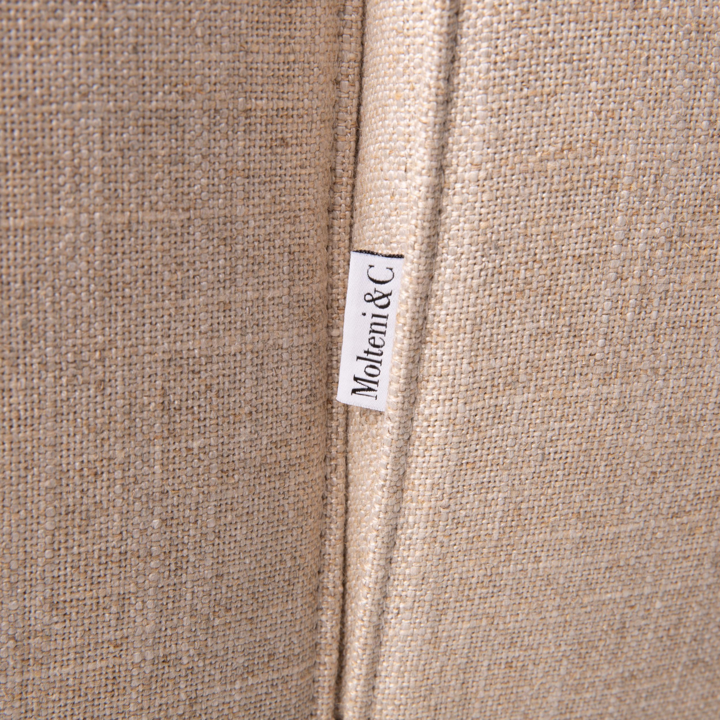Italian Molteni Turner Fabric Sofa Beige Three-Seater Function For Sale