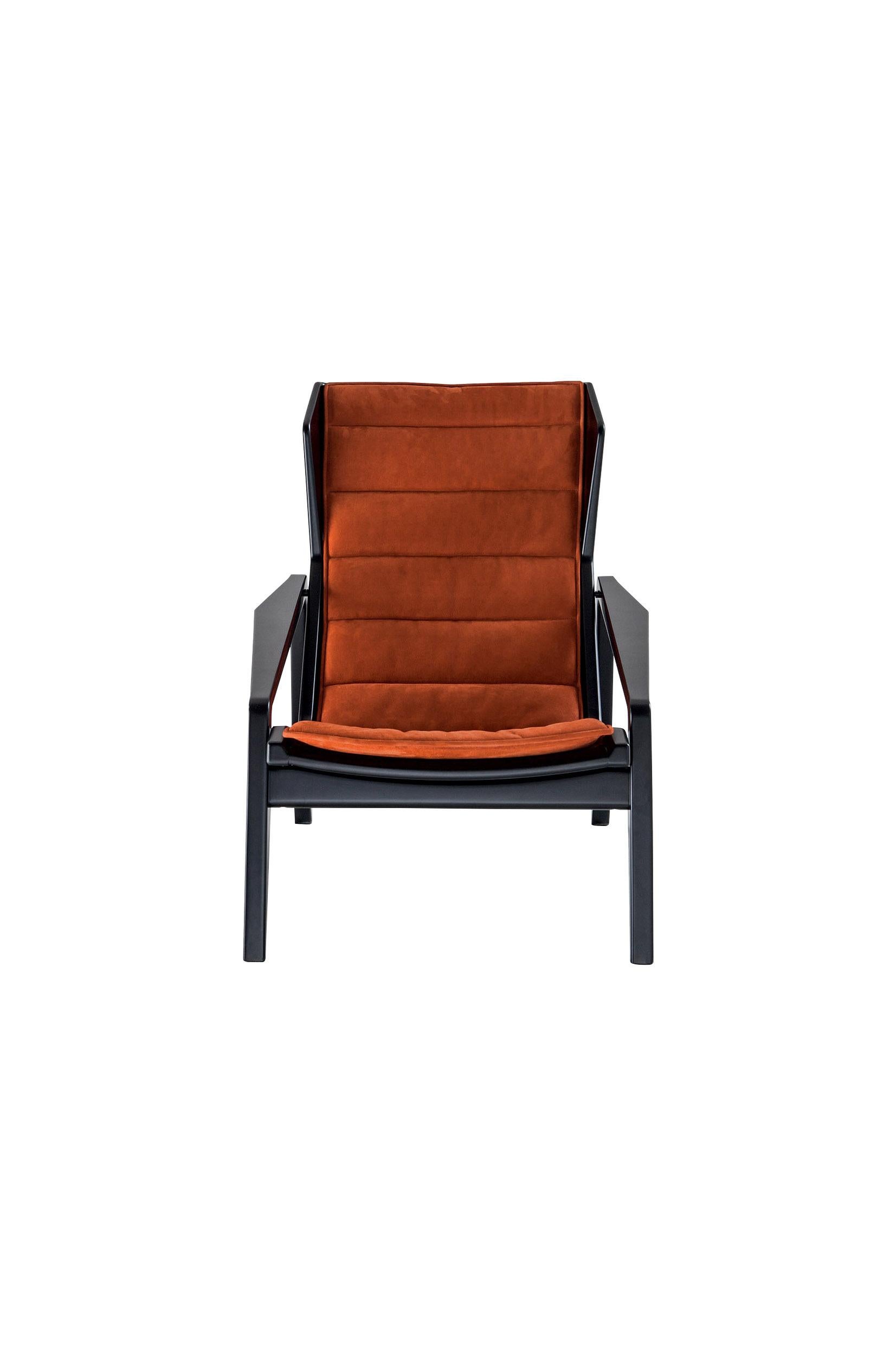 Armchair in Leather and Glossy Black Wood Molteni&C by Gio Ponti - D.156.3 In New Condition In New York, NY