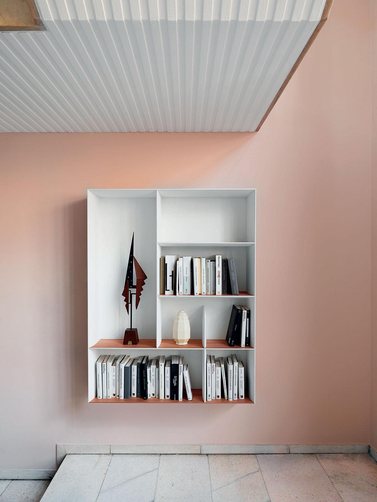 Modern White Suspended Bookcase Molteni&C by Gio Ponti - D.357.2 - made in Italy