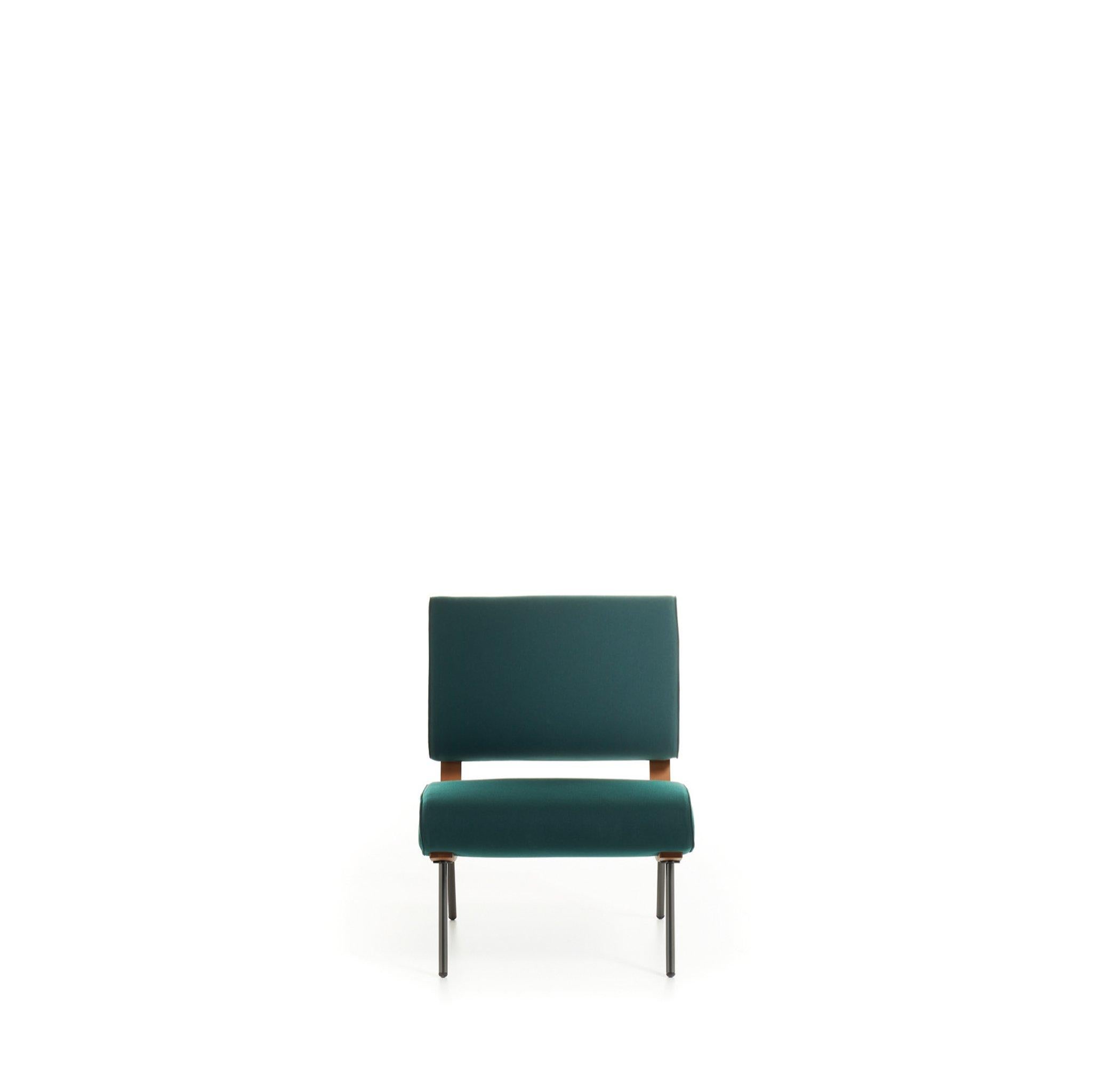 Molteni&C Gio Ponti, runder D.154.5 Stuhl in Grün und Messing im Zustand „Neu“ im Angebot in New York, NY
