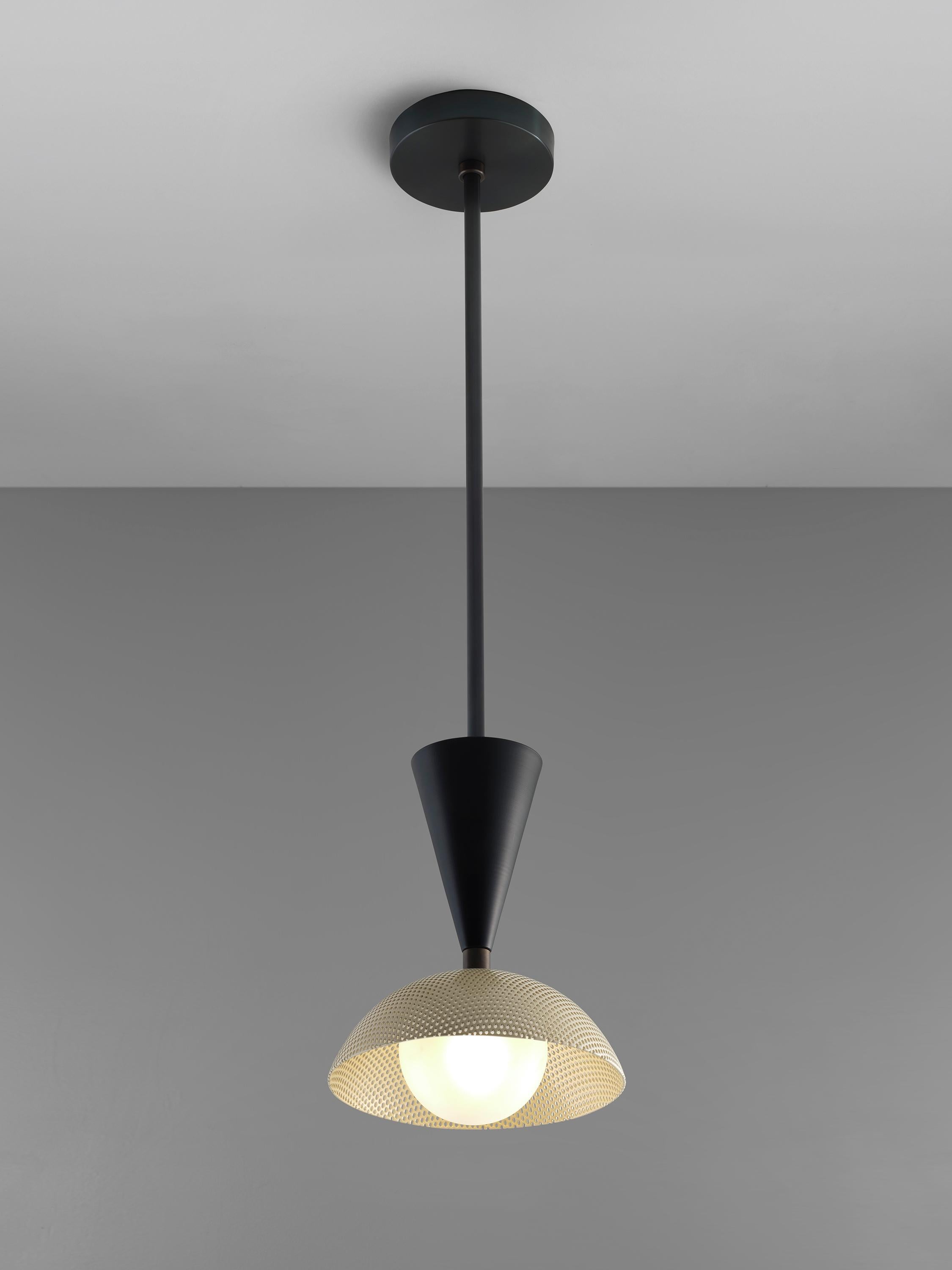 MOLTO Pendelleuchte aus Ölgeriebener Bronze und emailliertem Mesh von Blueprint Lighting (Pulverbeschichtet) im Angebot