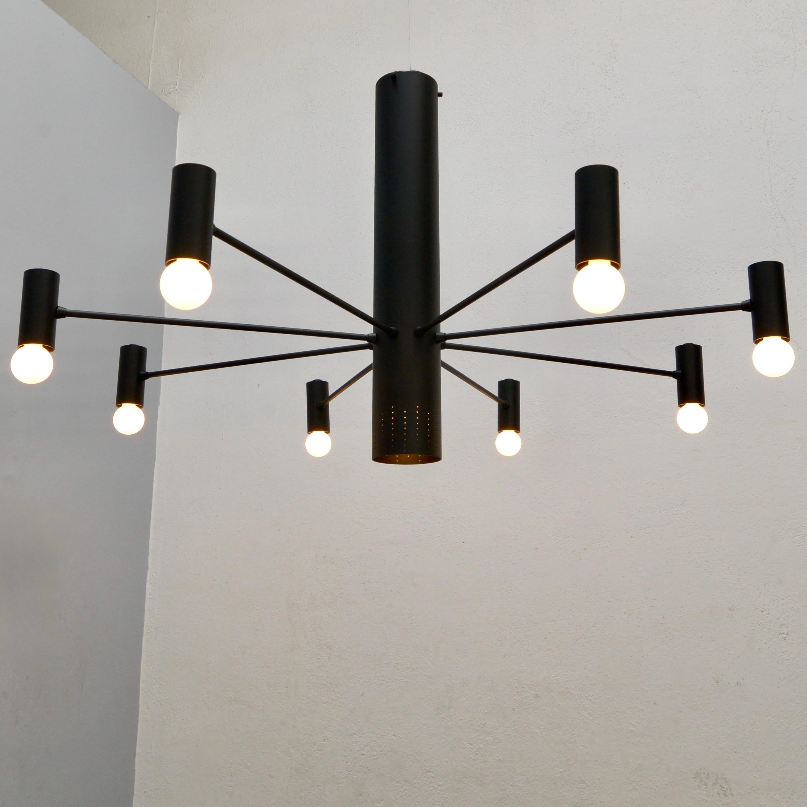 MoLUno Chandelier BLK In New Condition For Sale In Los Angeles, CA
