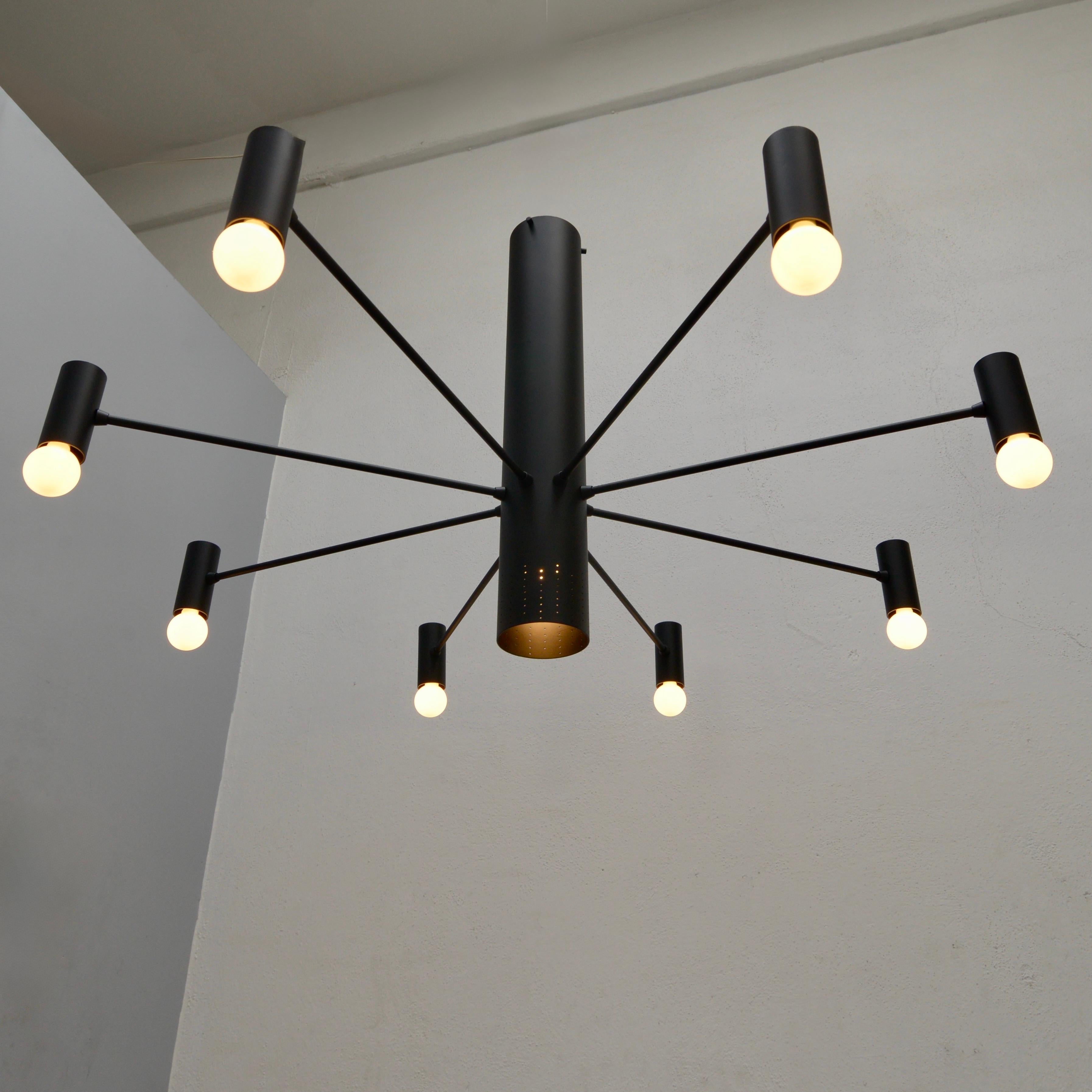 Contemporary MoLUno Chandelier BLK For Sale
