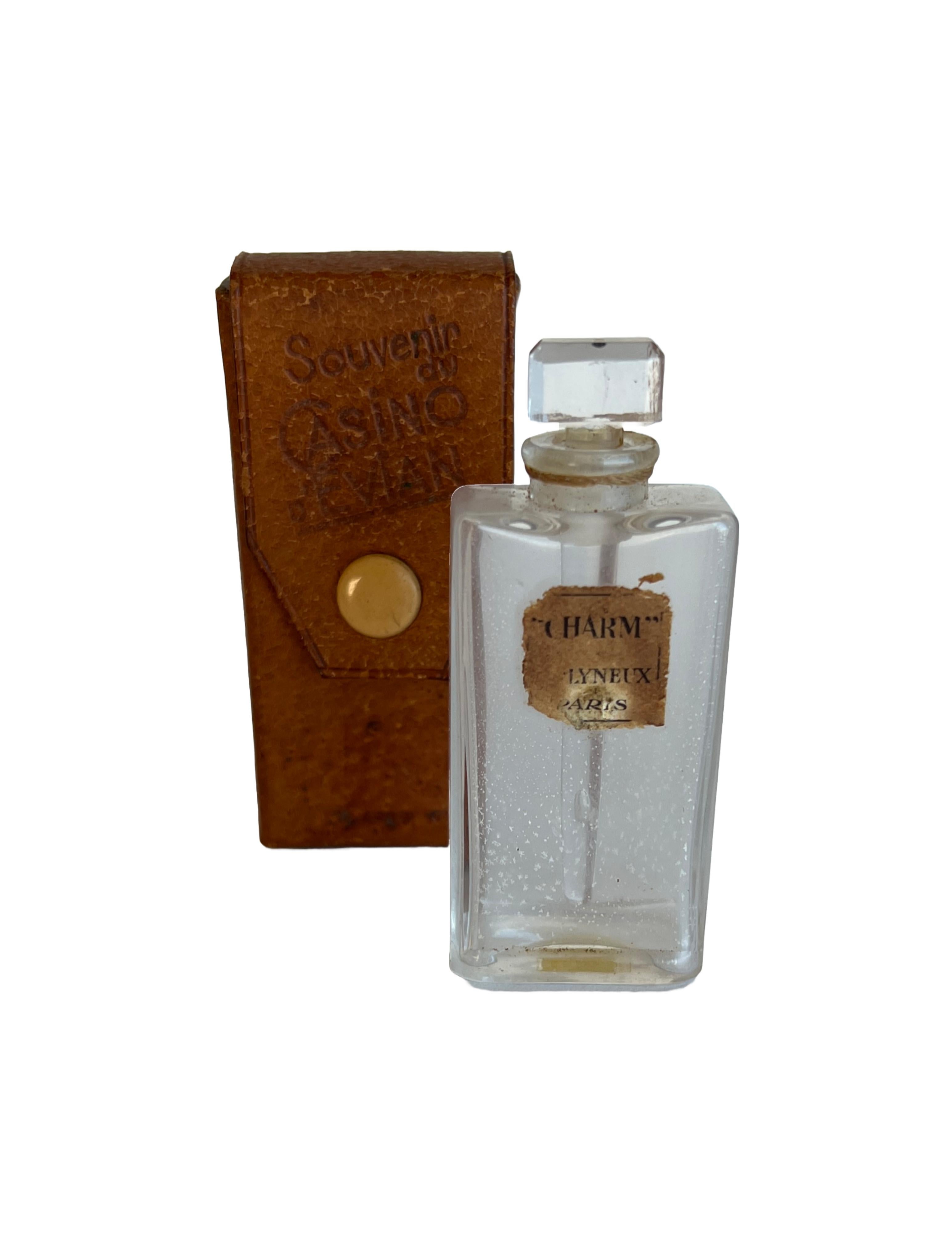 parts of perfume bottle