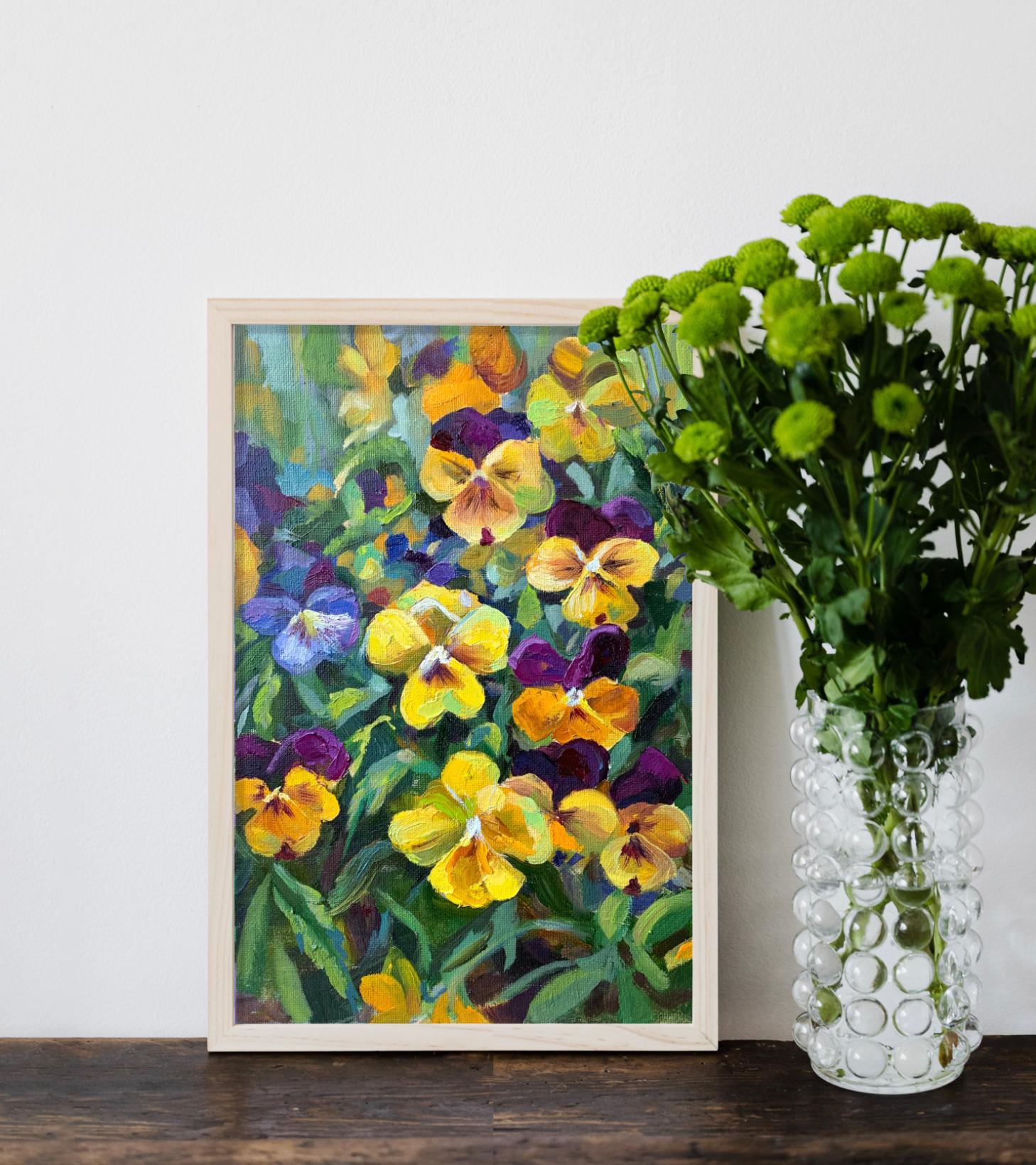 Viola amarilla. Flores de primavera. 2 del Tríptico en venta 1