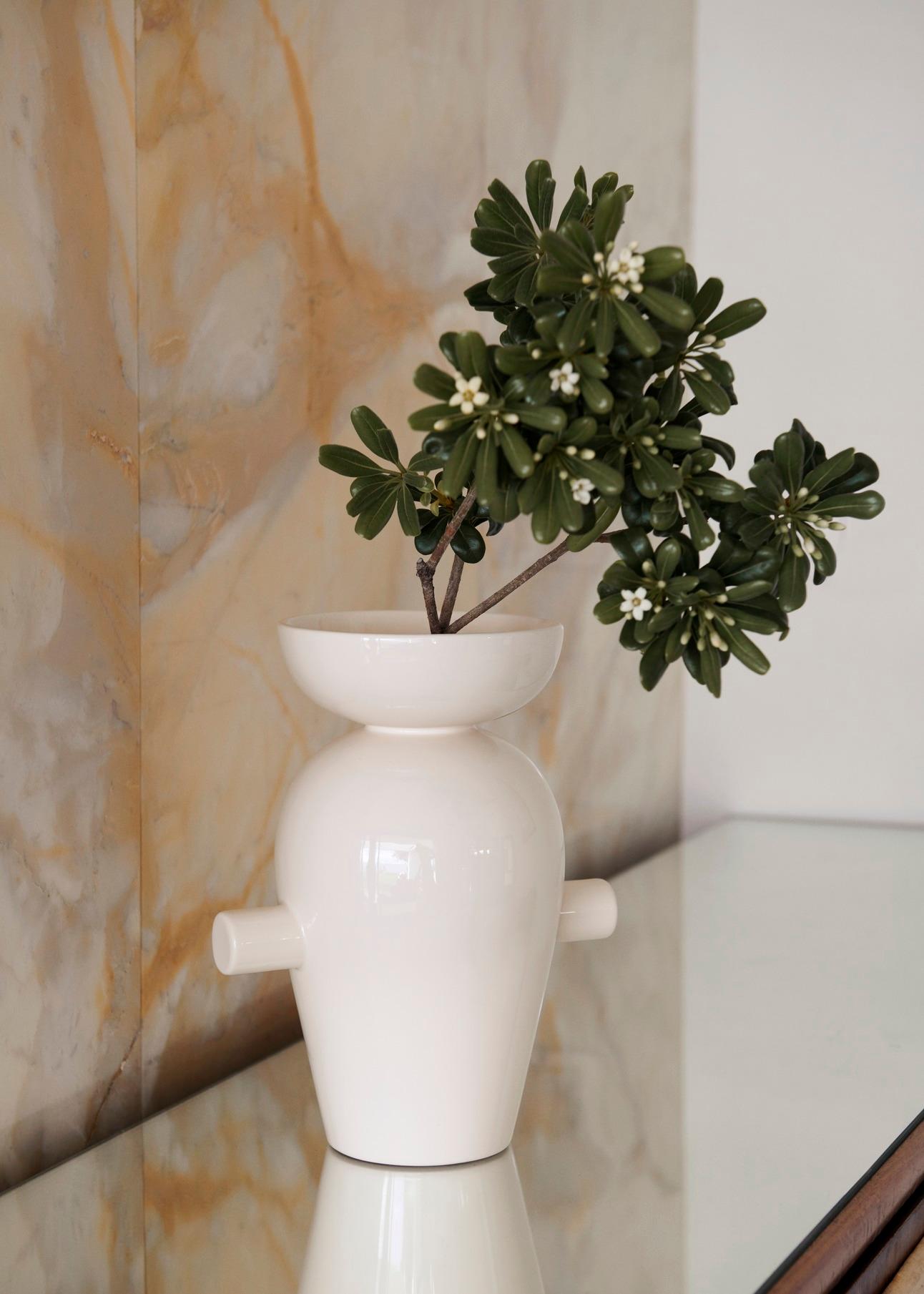 Danish Momento JH40 Vase, Cream , by Jaime Hayon for &Tradition For Sale