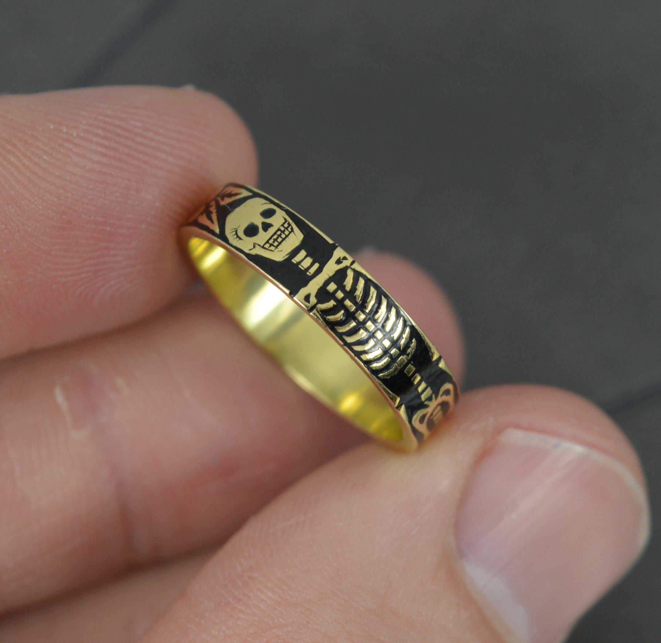 Momento Mori 18 Carat Gold and Black Enamel Full Skeleton Band Ring In Good Condition For Sale In St Helens, GB
