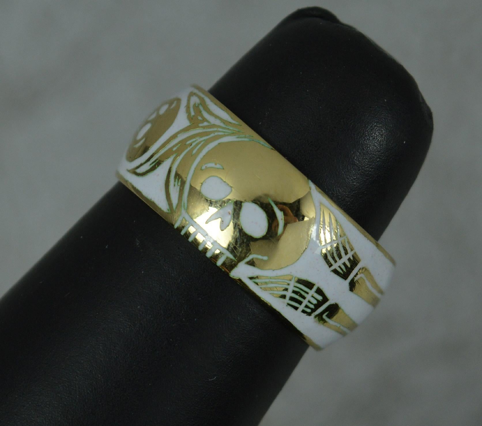 Momento Mori 18 Carat Gold and White Enamel Skull Skeleton Ring Size L 3