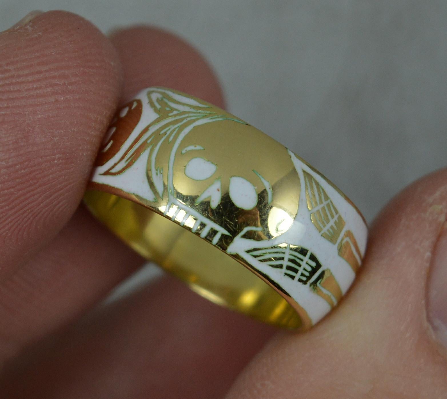 Momento Mori 18 Carat Gold and White Enamel Skull Skeleton Ring Size L In Excellent Condition In St Helens, GB