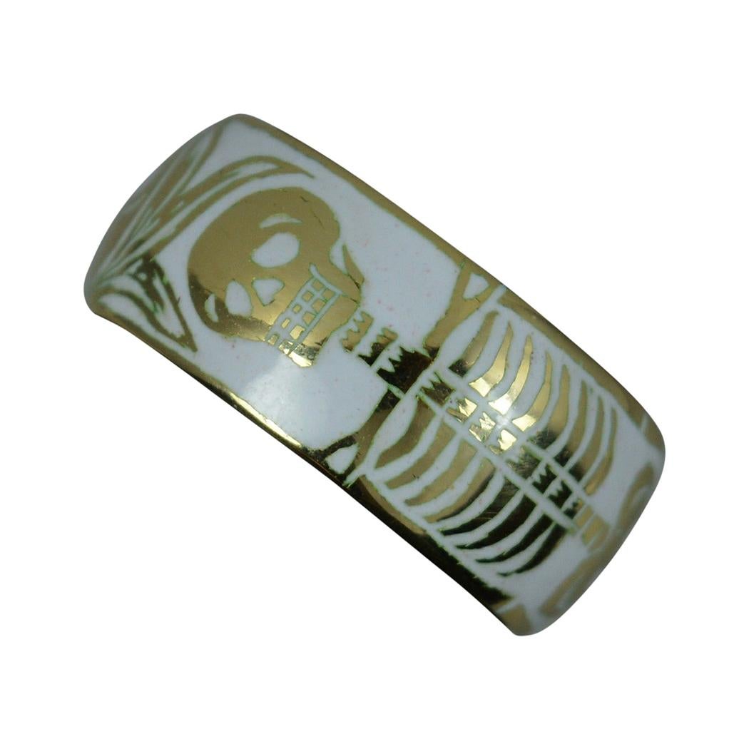 Tudor Enameled "BEHOLD THE ENDE" English Skull Ring For Sale at 1stDibs