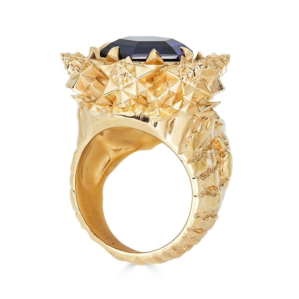 Momento Mori Saphir Gold Totenkopf-Ring (Moderne) im Angebot