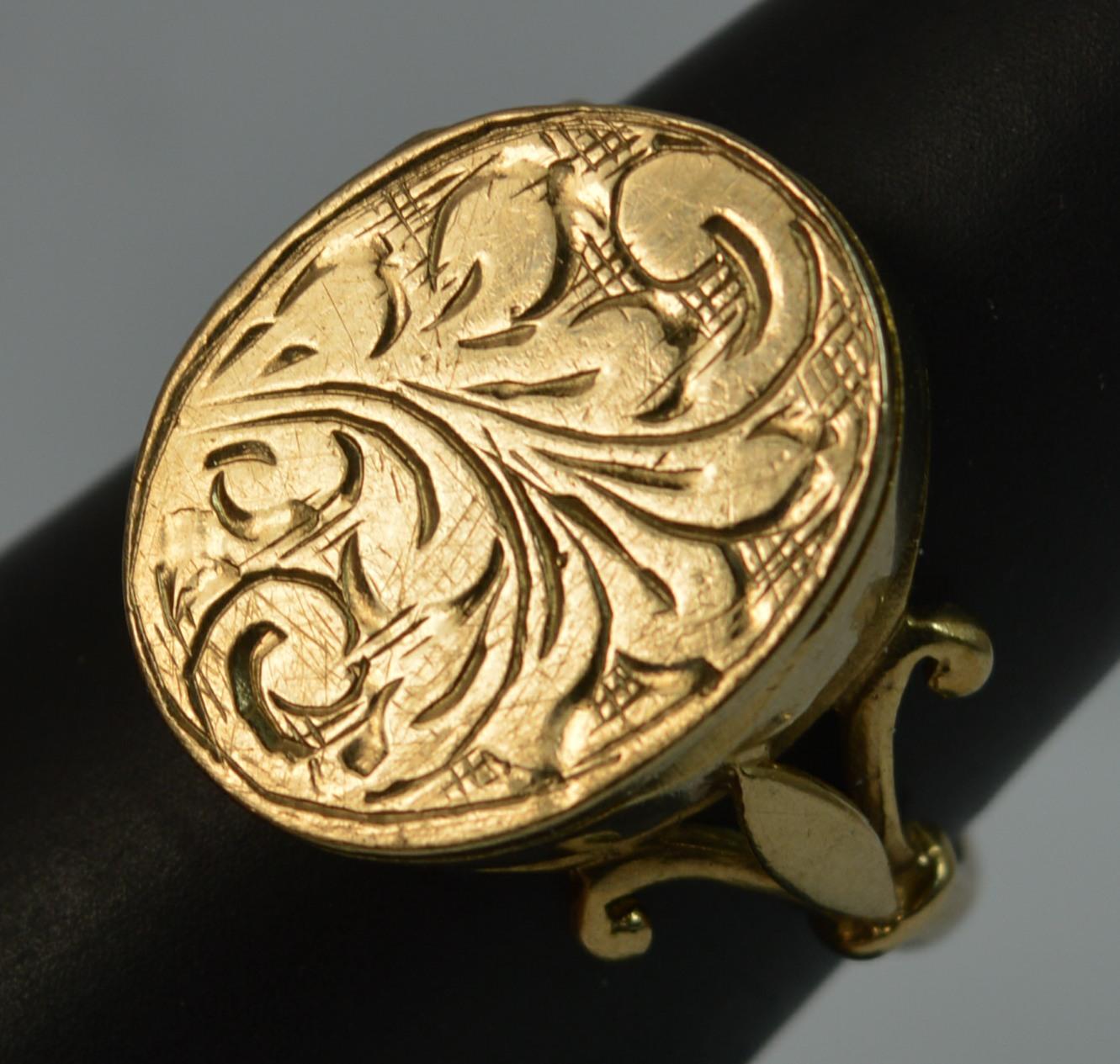 Momento Mori Skull Design 9 Carat Gold Locket Signet Ring 5