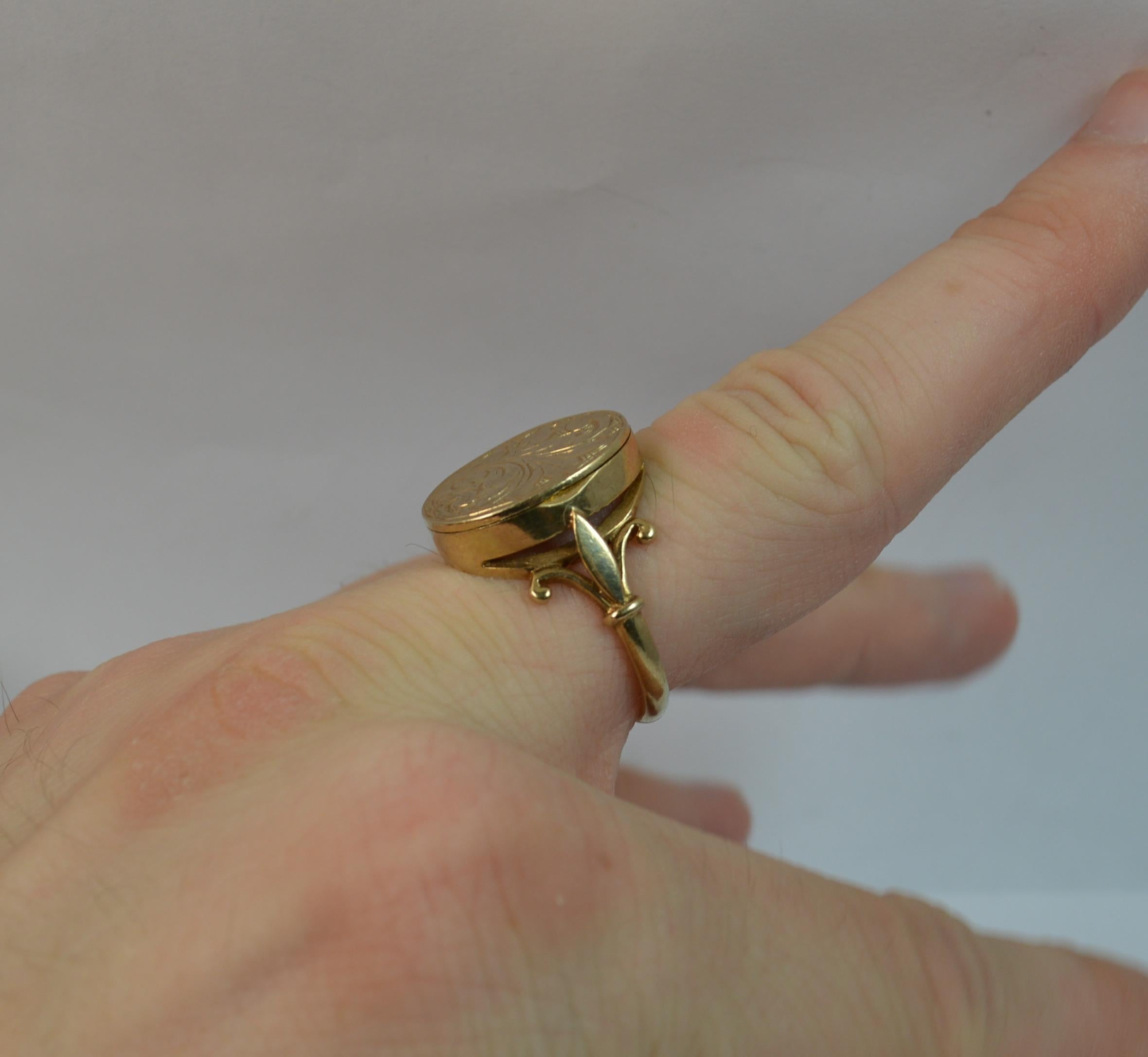 George III Momento Mori Skull Design 9 Carat Gold Locket Signet Ring