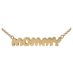 Collier médaillon « MOMMY » à pendentif avec plaque fixe sur chaîne câble en or jaune