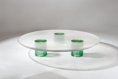 Tavolino rotondo in resina verde acqua Momo Made in Italy di HESSENTIA