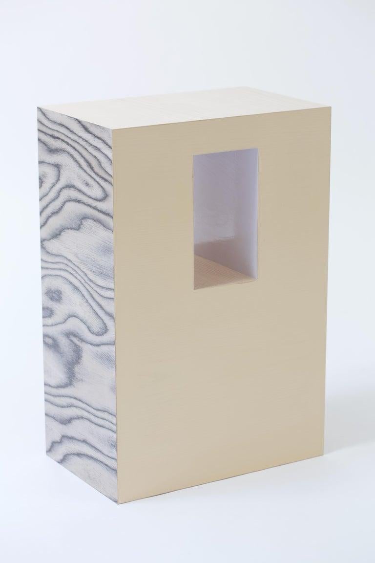 Momo par STUDIO YOLK
Unique - One of One
Dimensions : 55 x 35 x 28 cm
Matériaux : Placage de bois varié

