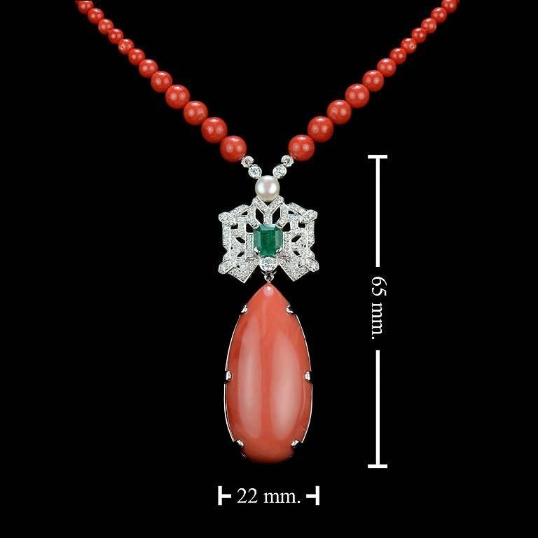 Pear Cut Momo Coral 41.50 Carat Emerald Pearl Diamond 18 Karat White Gold Drop Necklace