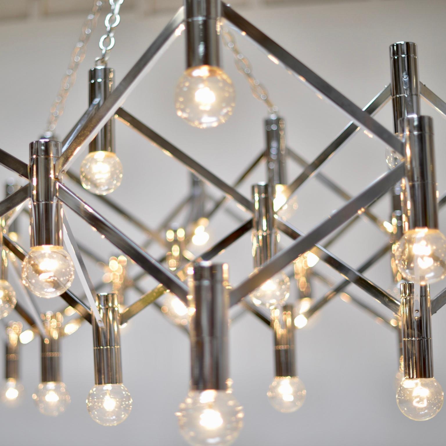 Monumental 1970s Italian Modern Chandelier 8