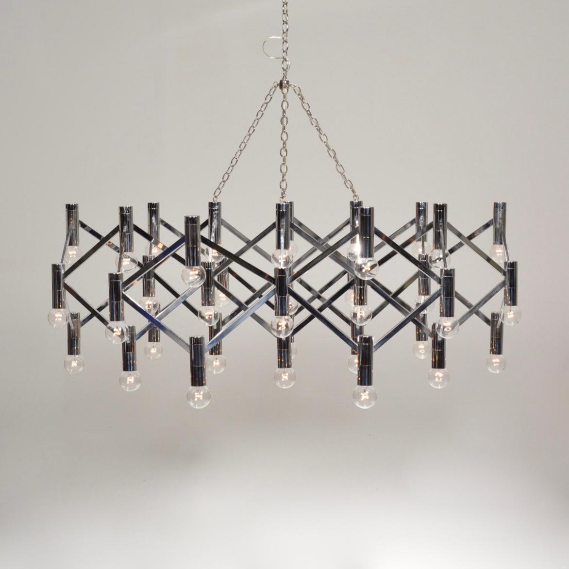 Monumental 1970s Italian Modern Chandelier 4