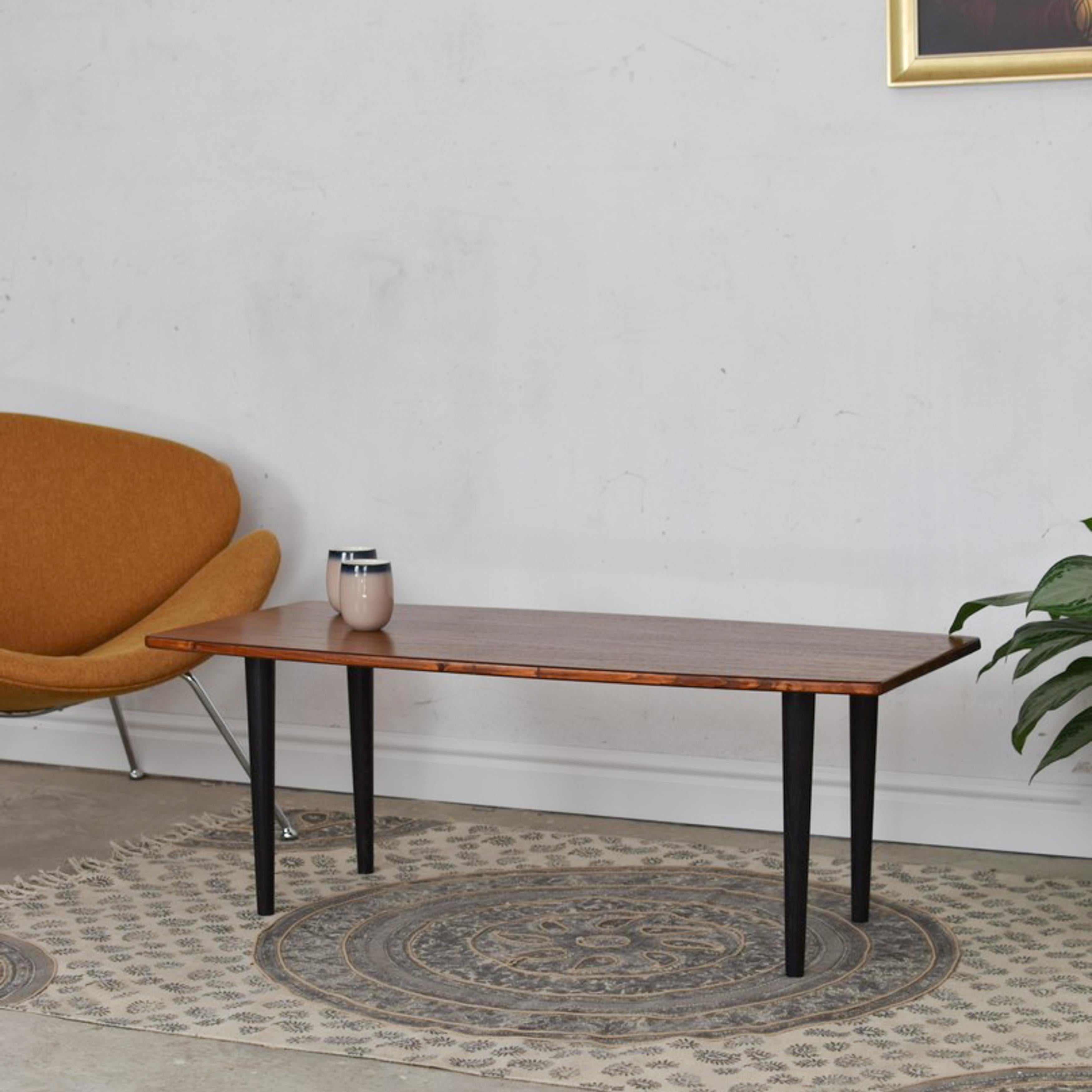 Polish Mon Coffee Table by Pastform For Sale