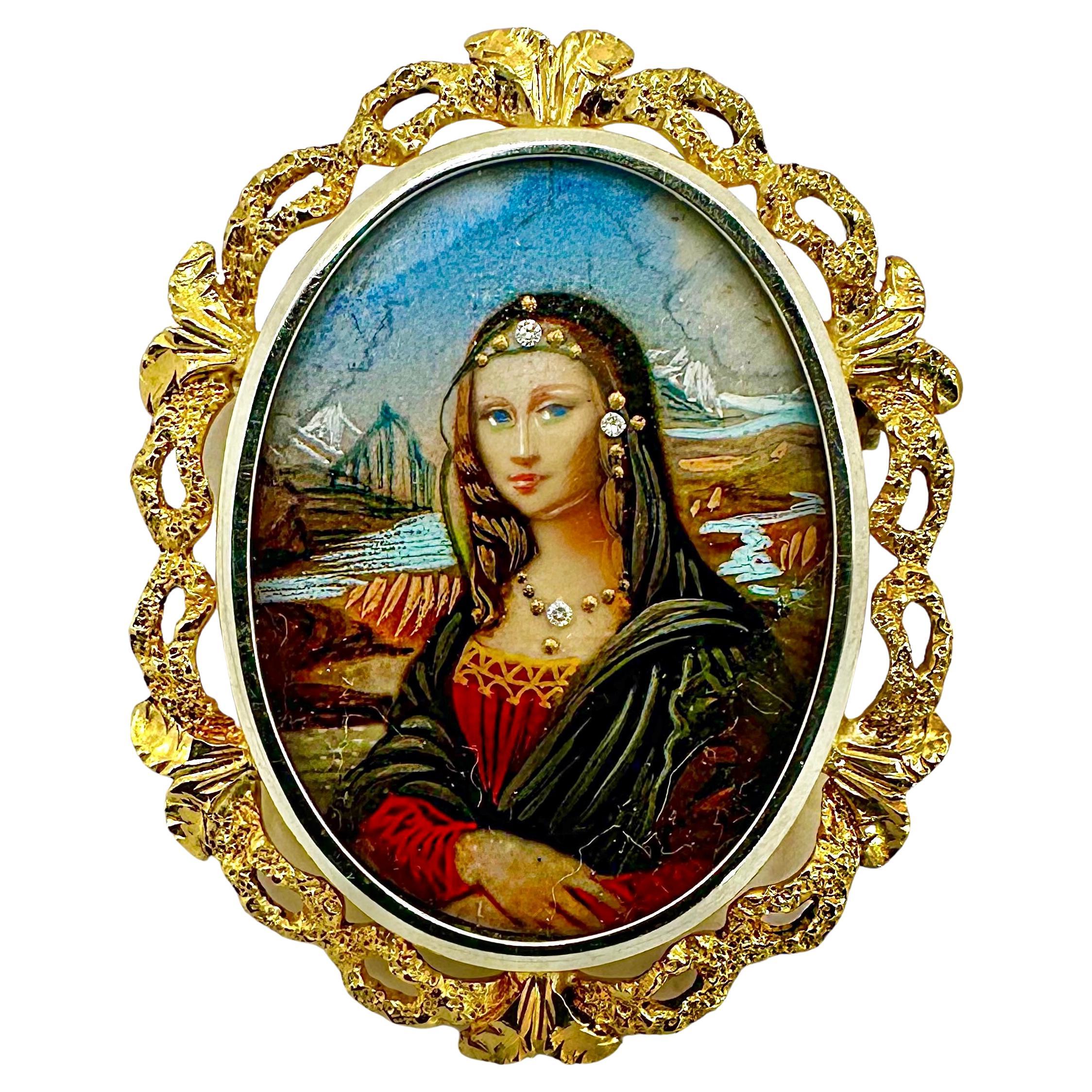 Pendentif/Broche portrait de style Mona Lisa en or jaune 18 carats avec accents de diamants en vente