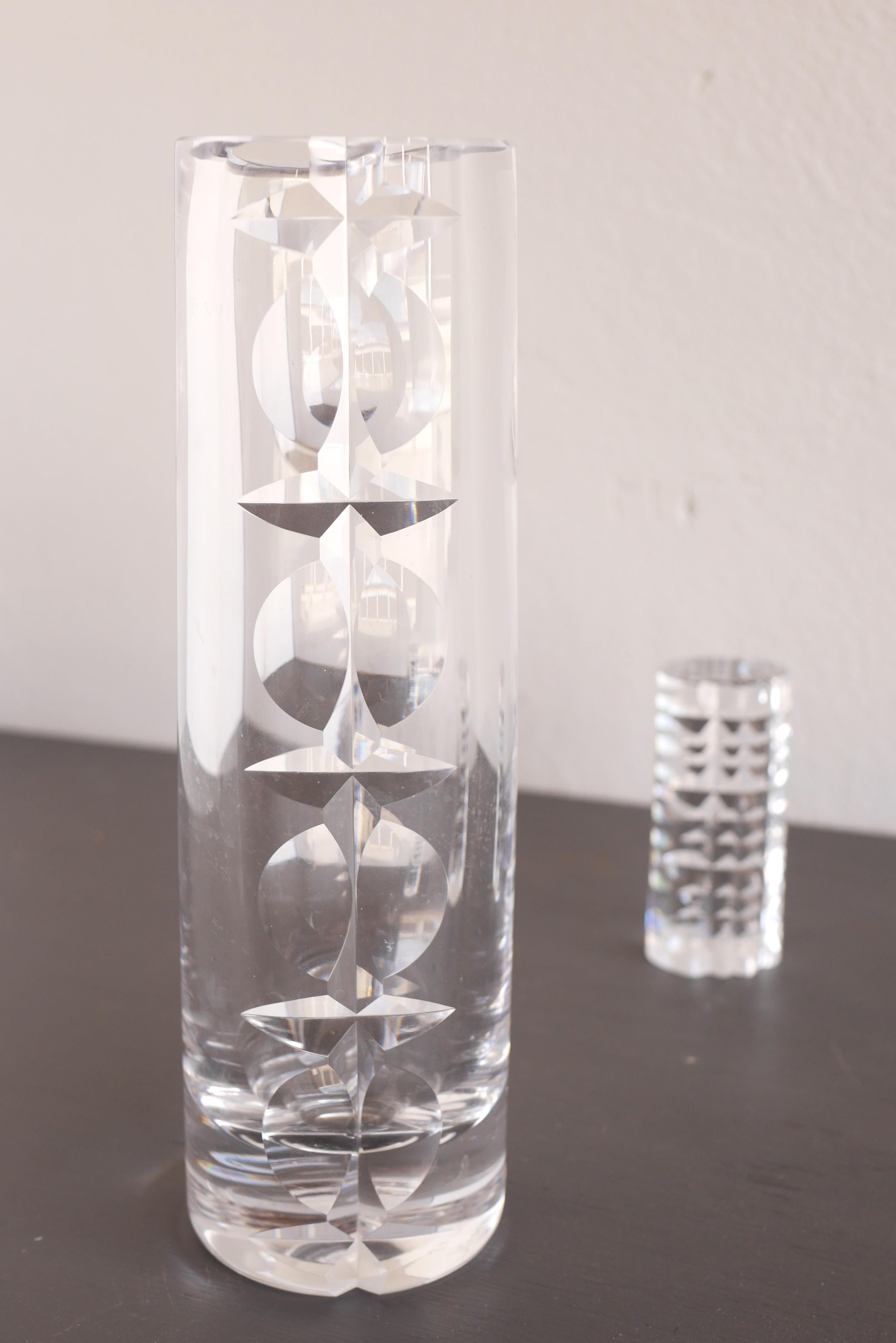 Vase et objet d'art décoratif en cristal taillé à la main de Mona Morales, Kosta, Suède en vente 10