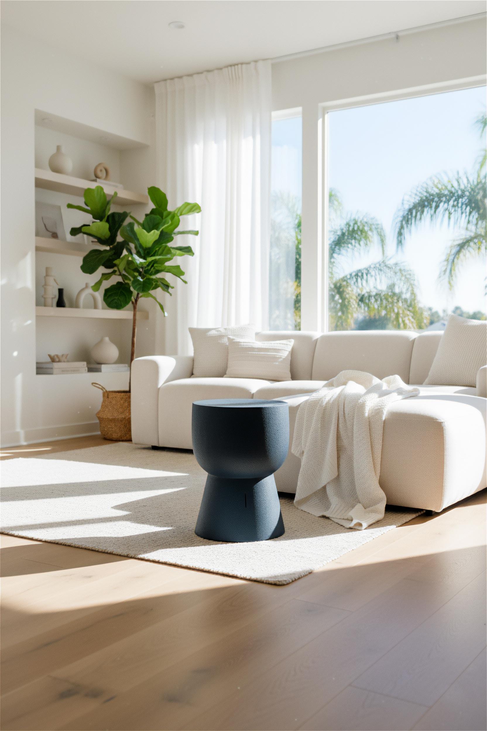 Bois Tabouret MONA, finition Monkey Pod bleu rivière en vente