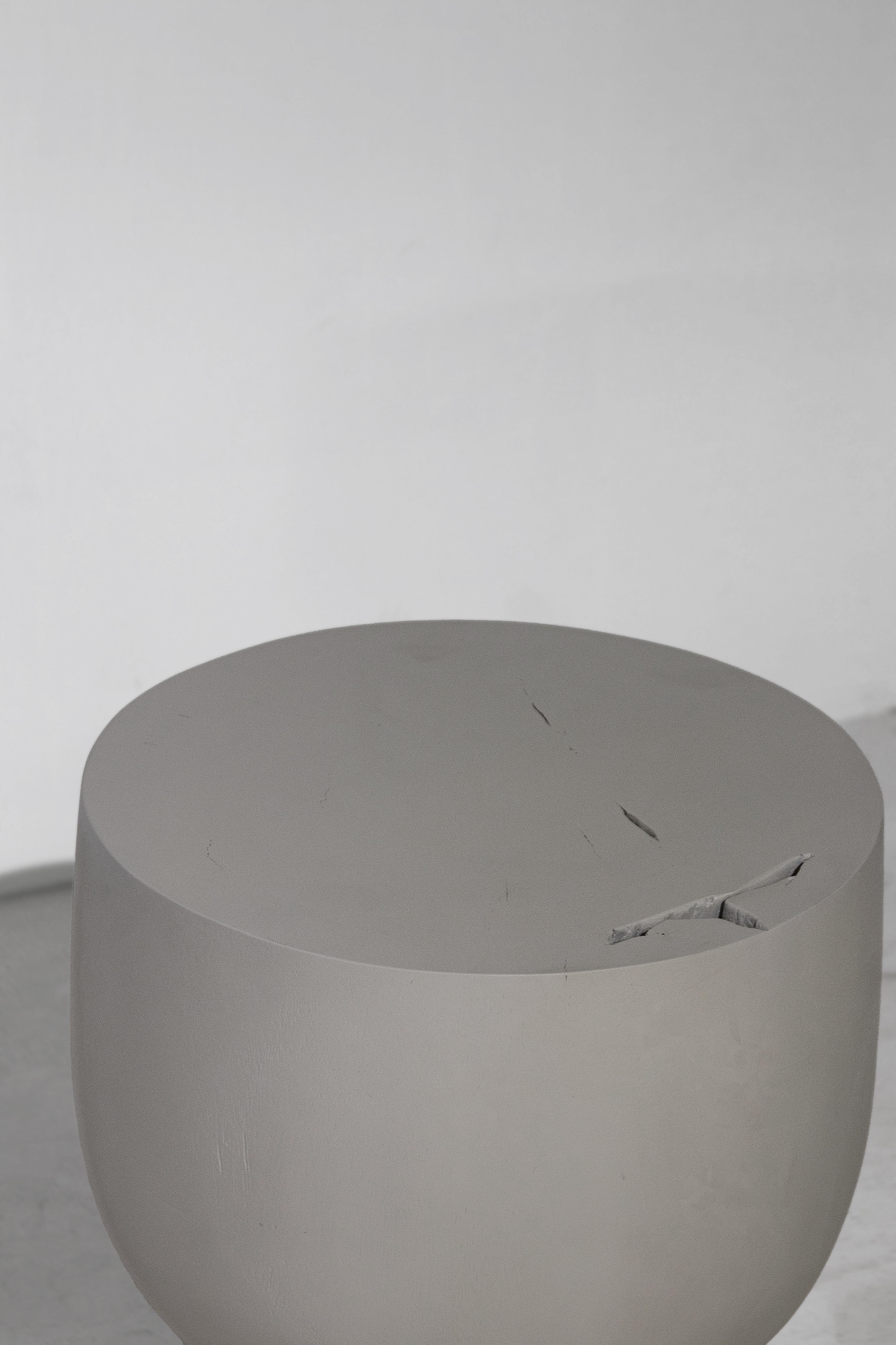 Taburete MONA, acabado White Monkey Pod Tailandés en venta