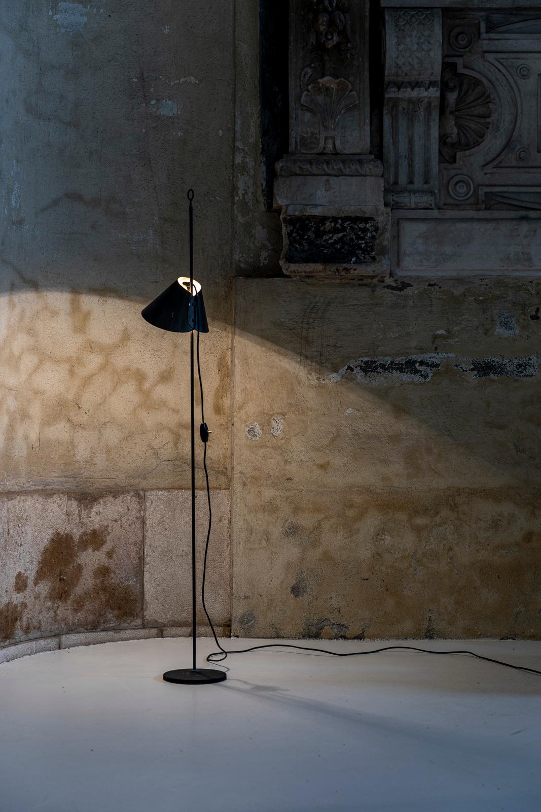 Mid-Century Modern Monachella Floor Lamp by Luigi Caccia Dominioni