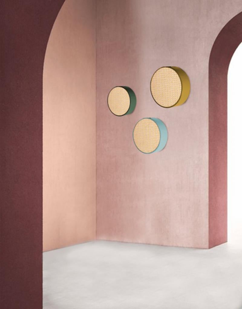 Contemporary Art Deco inspired Monaco Wall I Lamp Medium in Copper color and Rattan For Sale