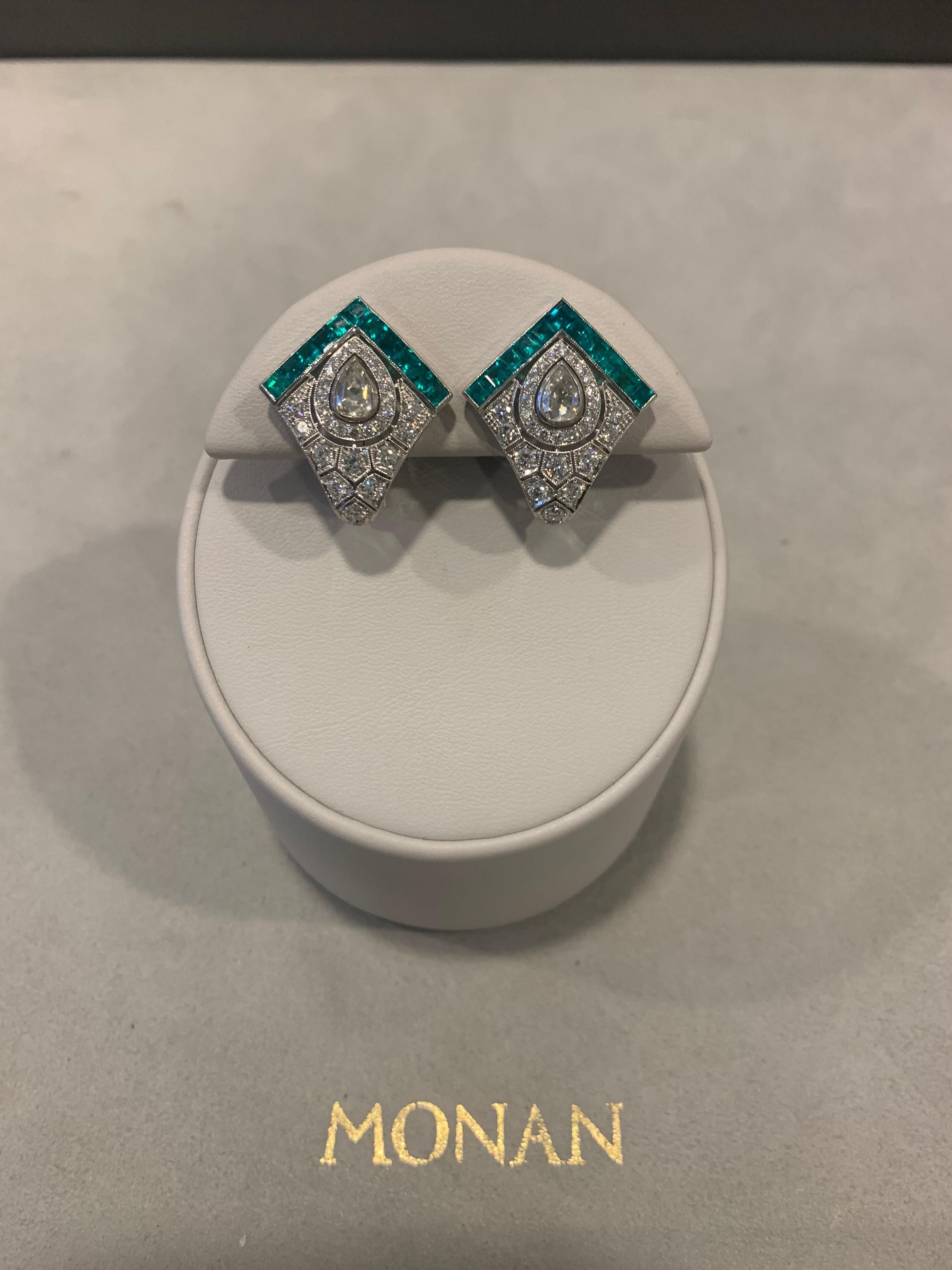 Monan 1.68 Carat Diamond and 1.22 Carat Emerald Art Deco Style Earrings In New Condition For Sale In Istanbul, TR