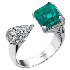 Monan Special Edition 0.94 Carat Diamond and 2.75 Carat Emerald Ring