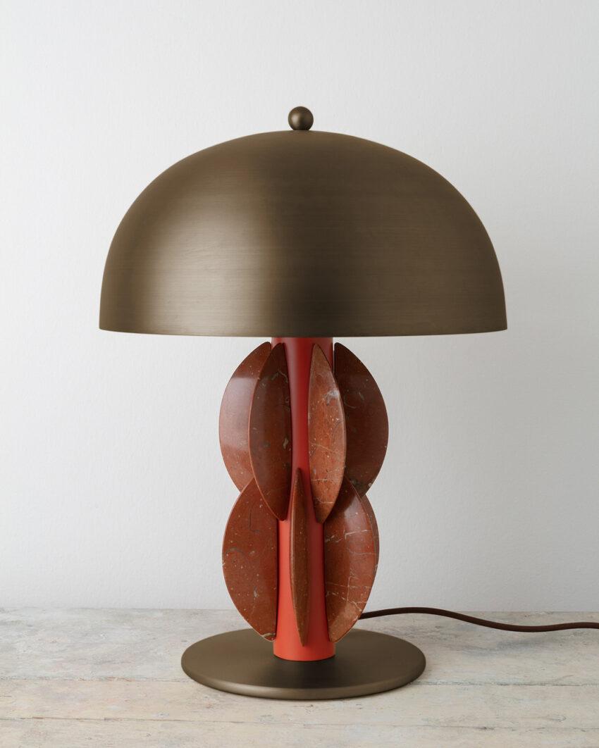 Monarch Rosso Alicante and Brushed Bronze Table Lamp by Carla Baz
Dimensions: Ø 40 x H 60 cm.
Materials: Rosso Alicante marble and brushed bronze.
Weight: 11 kg.

Monarch lighting series has been developed with the idea of opulence and fine details