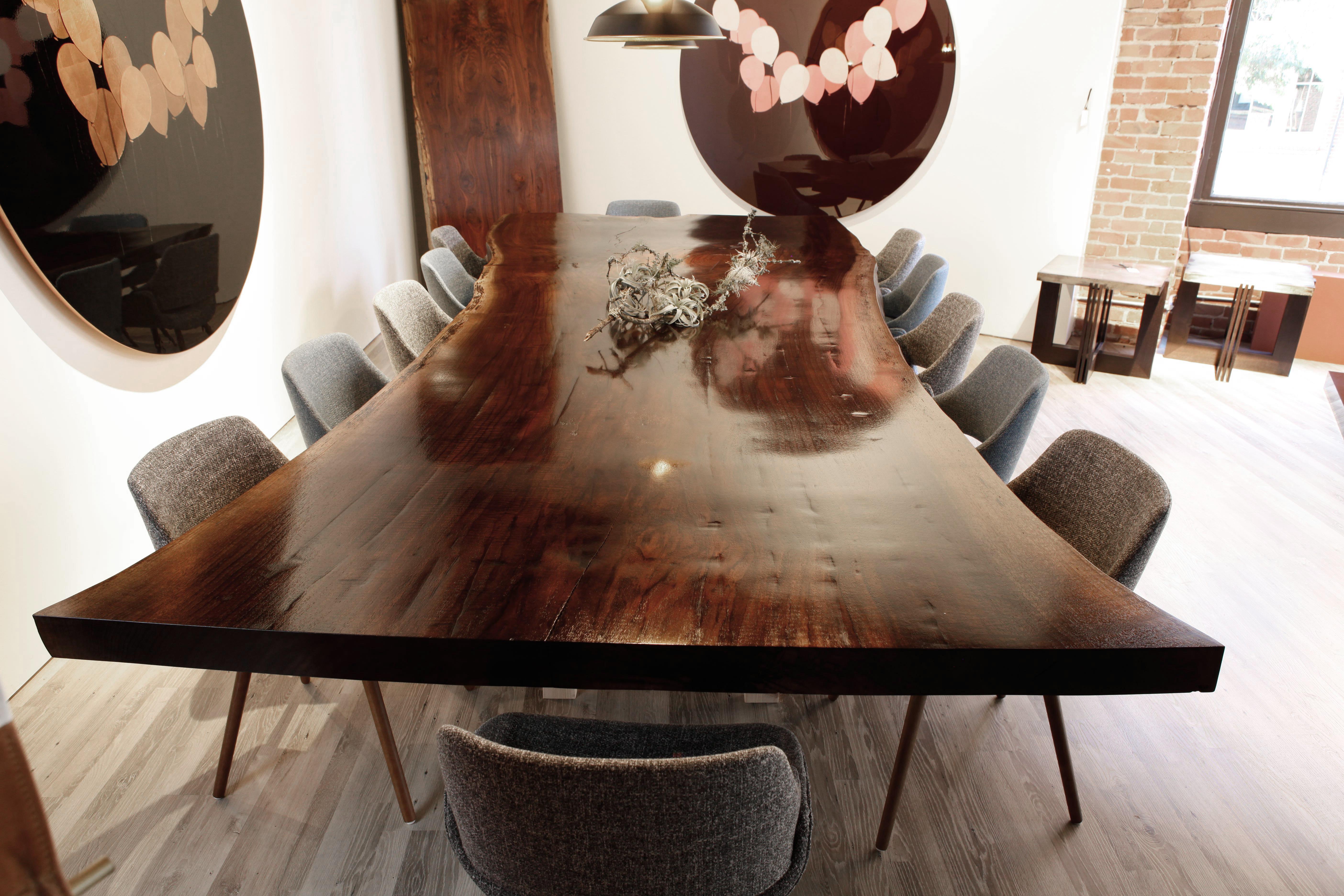 Table de salle à manger Monarch avec base en nickel par Studio Roeper en vente 5